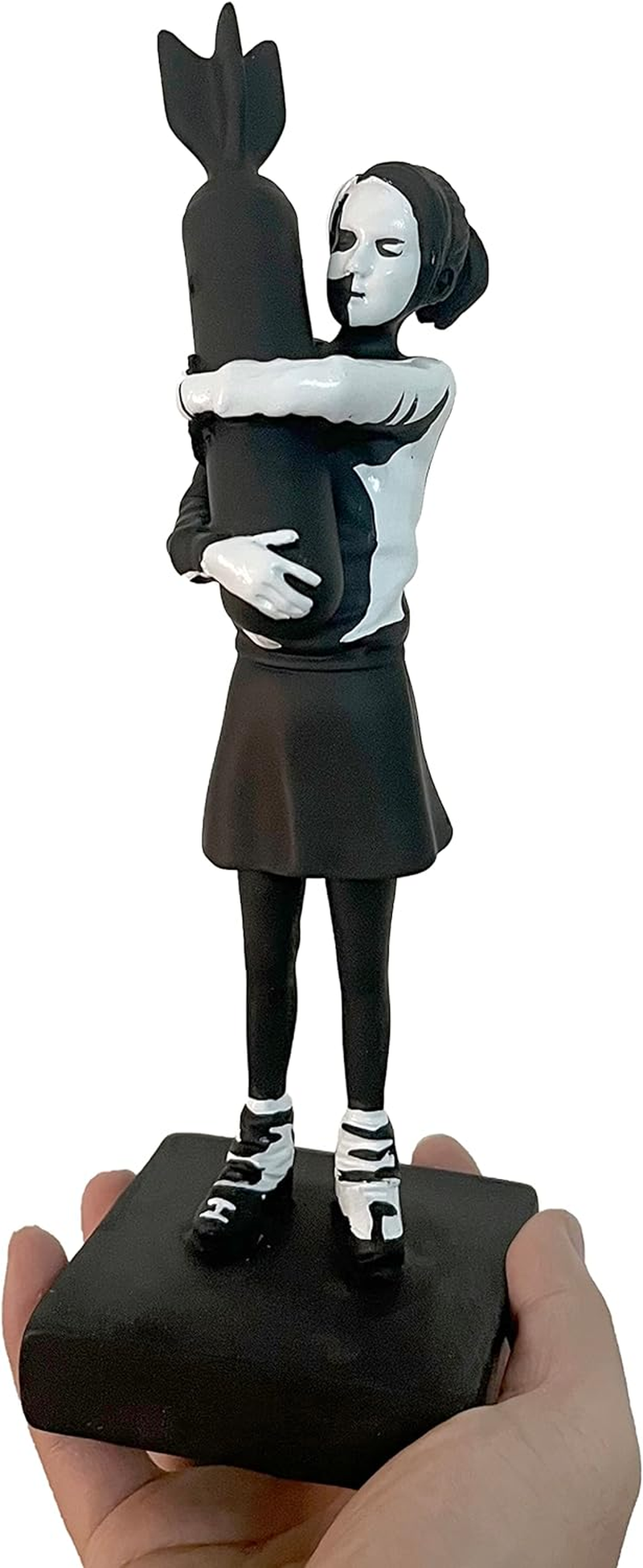 Banksy Flower Throwing Statue Flower Thrower Sculpture, Man'S Room Figurines Home Decor for Shelves, Resin Art Craft Desk Decoration Collection Ornament Gift (White)