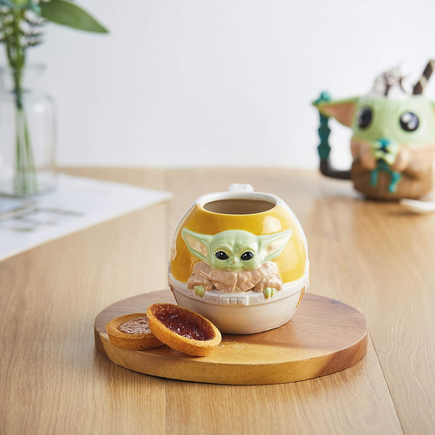 Zak Designs Star Wars the Mandalorian the Child Sculpted Ceramic Coffee Mug Collectible Keepsake with Unique 3D Character, 16 OZ, Baby Yoda in Cradle