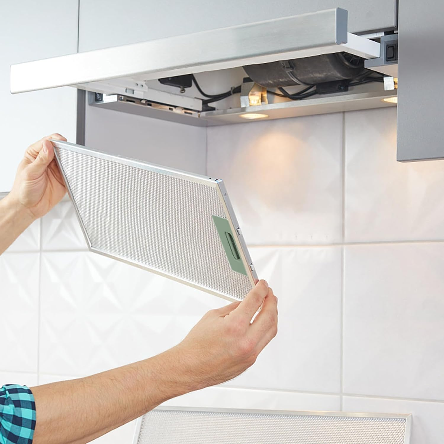 Cooker Hood Filter Replacement, 2PCS Aluminum Alloy Universal Hood Filter, Rustproof Dust and Smoke Proofing Filter for Kitchen (26 X 23Cm) image number 1