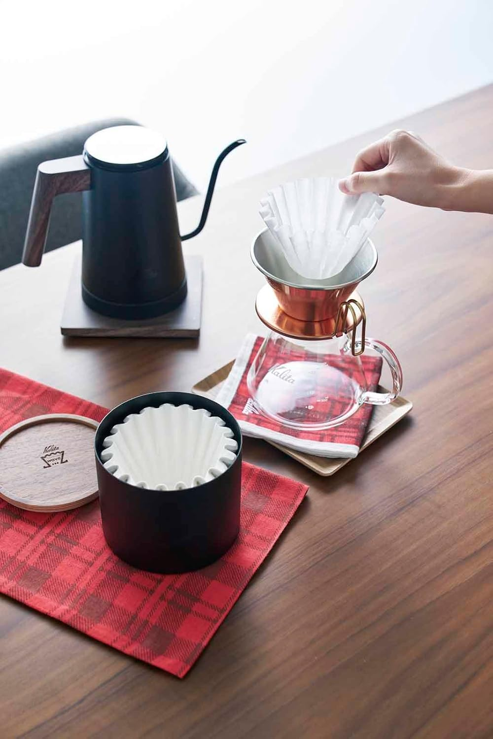 Carita Kalita Wave Filter Case with Wooden Lid to Keep Dust and Odor Away image number 3