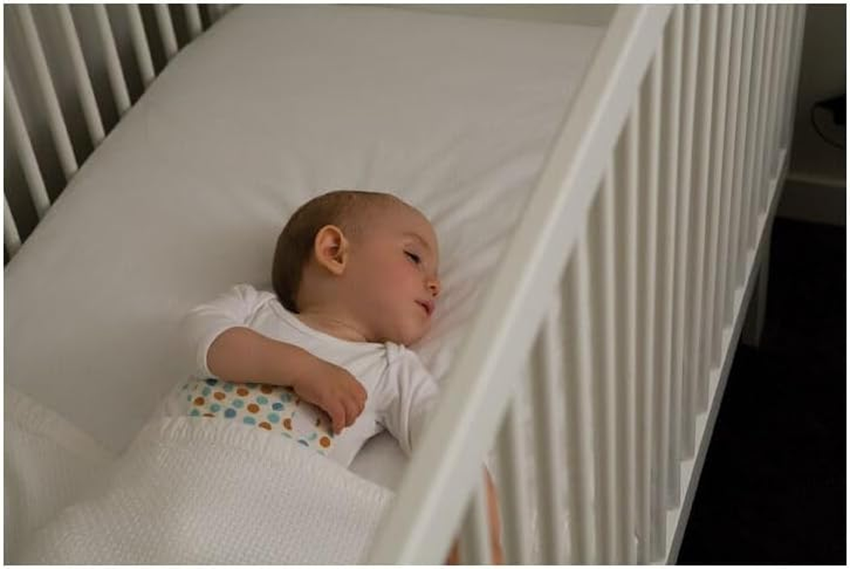 Dreambaby Swivel Auto-Sensor LED Night Light image number 4