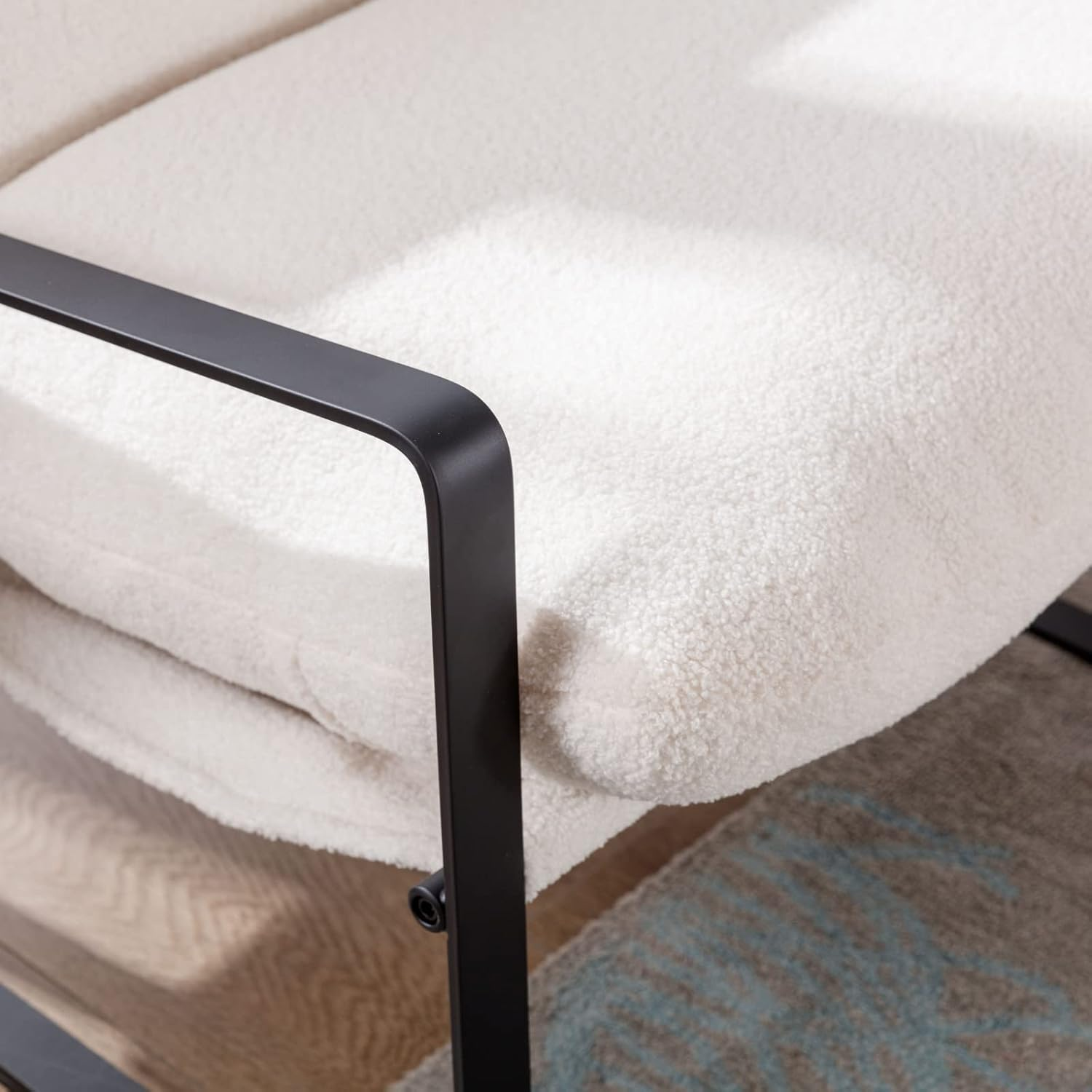 Mid-Century Sling Accent Chair: Comfy PU Leather Side Chair with Armrest - Upholstered Leisure Chair with Black Metal Frame - Living Room Bedroom Reception Room - White image number 2