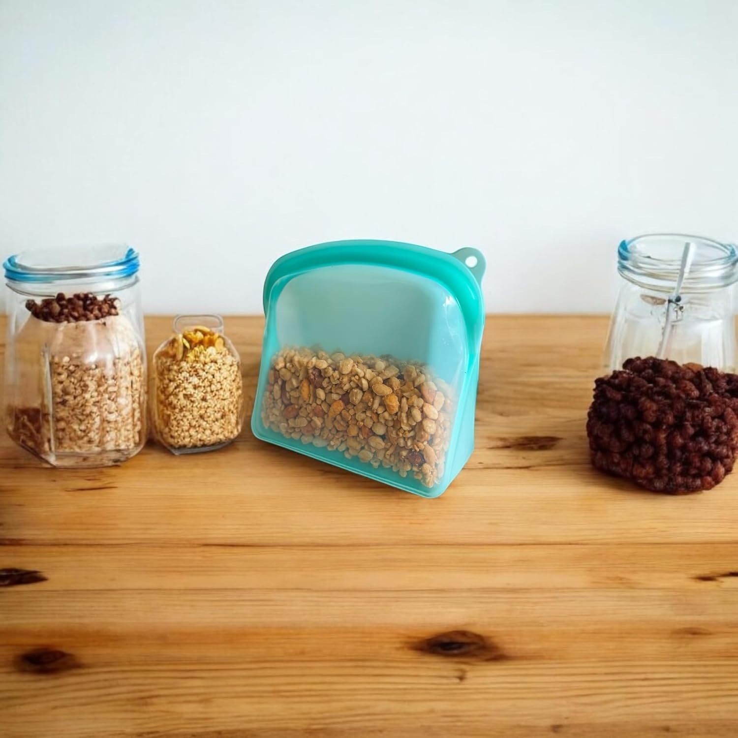 1.2L Platinum Silicone Food Bag &ndash; Leakproof, Freezer & Microwave, Dishwasher & Dishwasher Safe &ndash; Stand up Reusable Pouch&ndash; AQUA image number 3