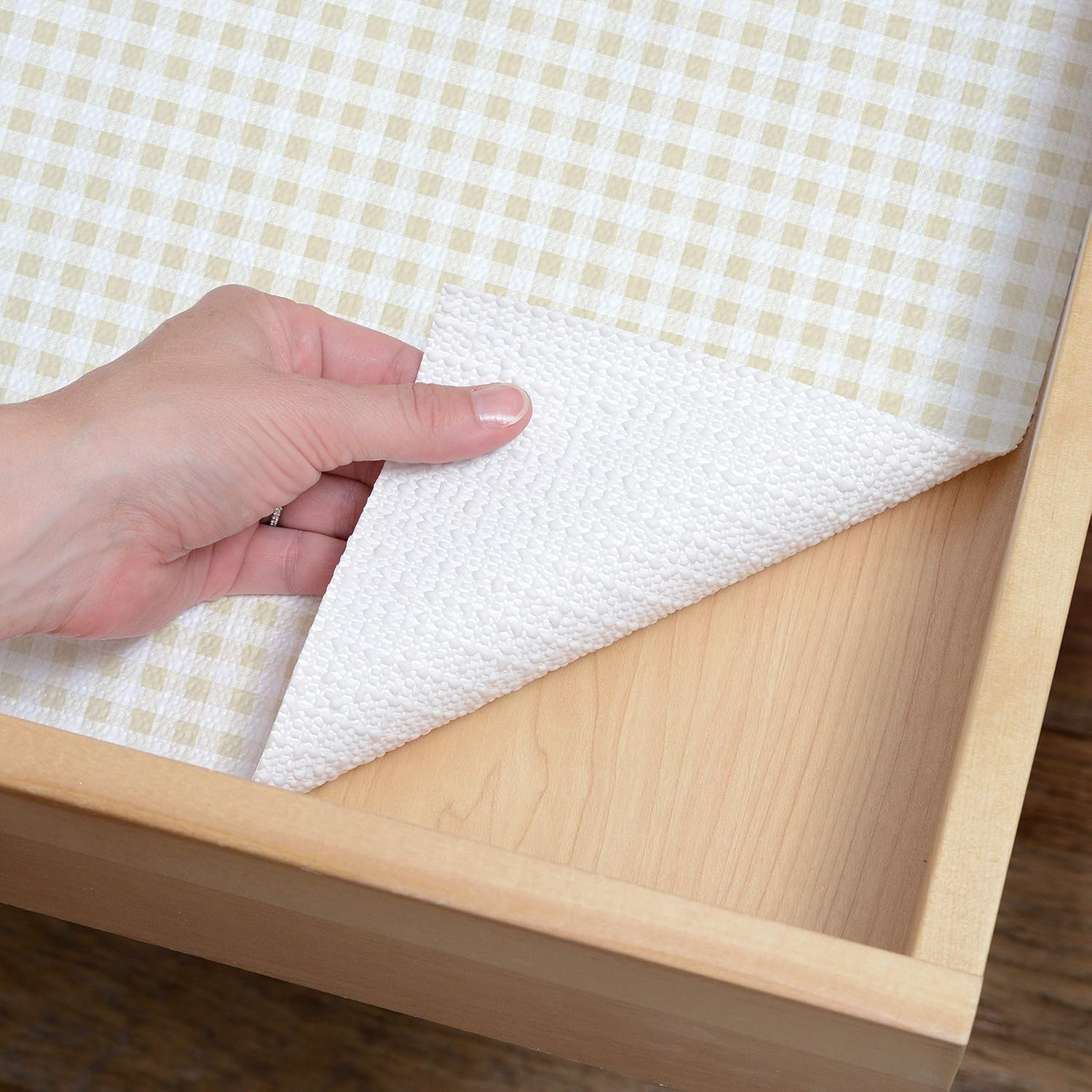 Con-Tact Brand Grip Prints Shelf Liner, Non-Adhesive Durable Liners, Slip-Resistant Drawer and Cabinet Covering, 18" X 8', Khaki Plaid, Pack of 1 Roll image number 4