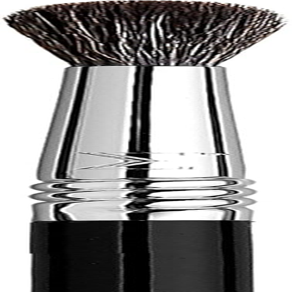 Detail Diffused Crease Brush - E33 by SIGMA for Women - 1 Pc Brush image number 1