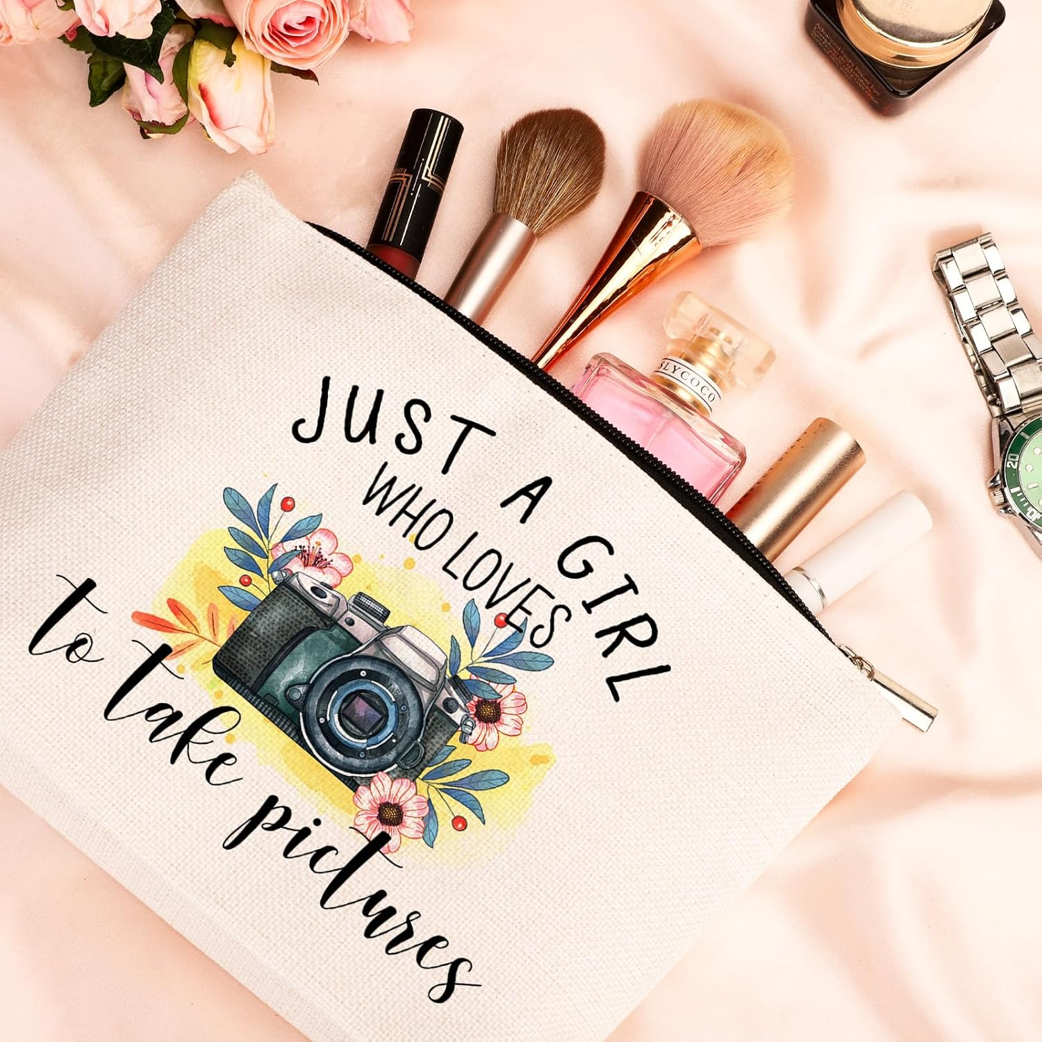 Gevguxluo a Girl Loves Makeup Bag, Beige, Girl Loves Photographers image number 4