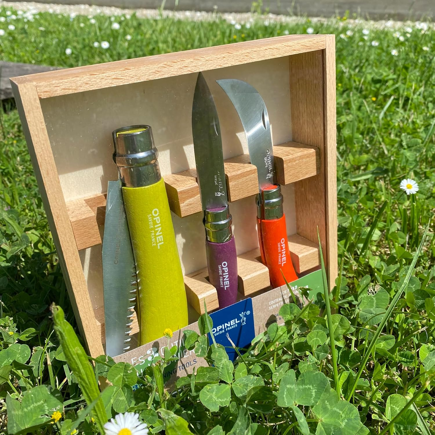 Opinel 3-In-1 Gardener'S Tool Wooden Box with N Degree12 Apple Green Handle Saw Knife image number 5