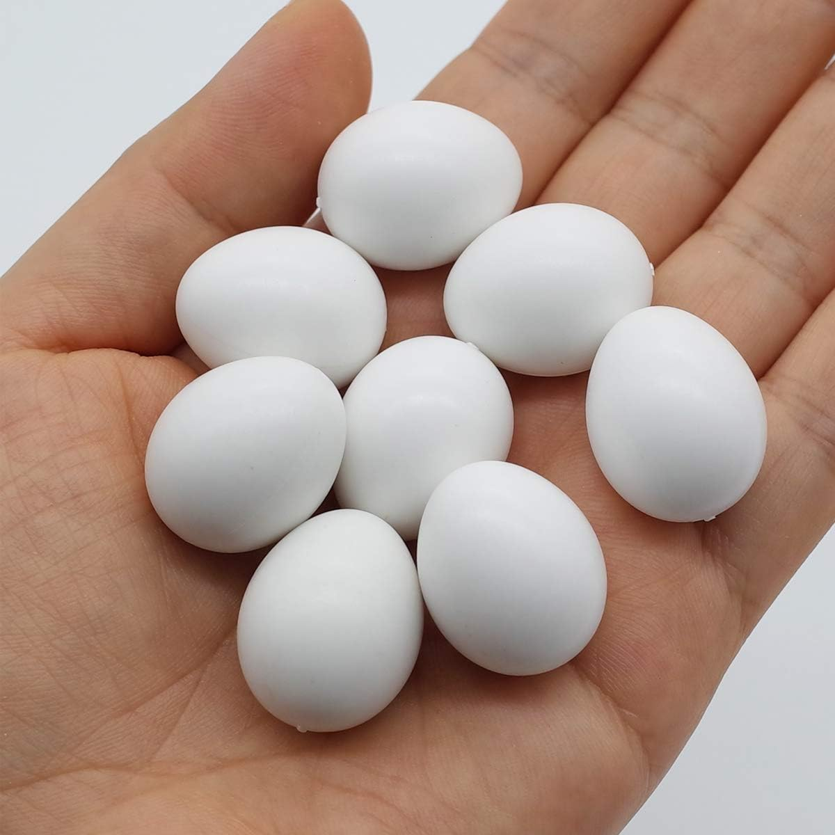 FOIBURELY 8 Pcs Solid Parrot Plastic Eggs Hatching Eggs Parrotlet，Budgie Parakeet，Diamond Dove Trick the Birds to Stop Laying Eggs, Fake Eggs（19Mm*16Mm） image number 1