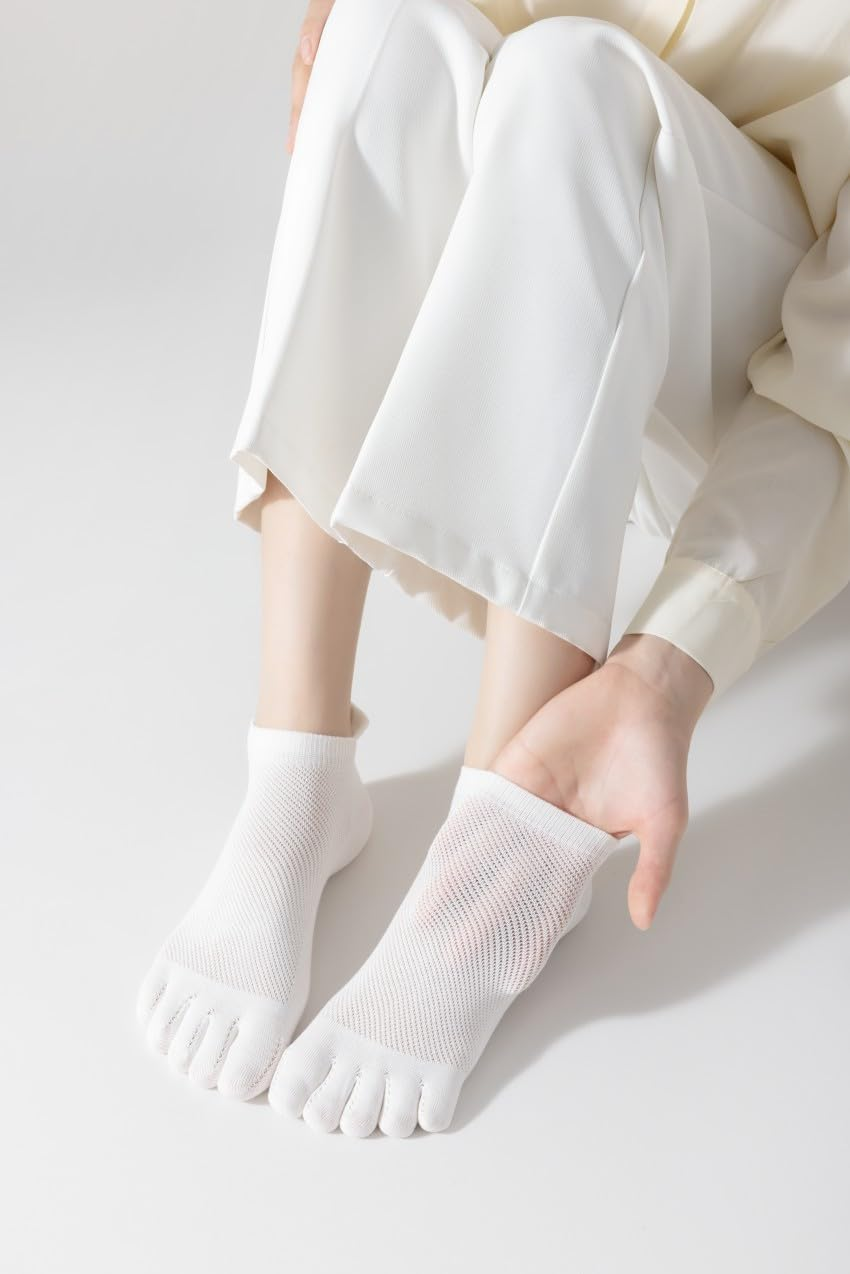 Toe Socks Cute Sweat Absorbing and Antibacterial Socks for Women and Girl,Athletic Running Five Finger Ankle Socks image number 4