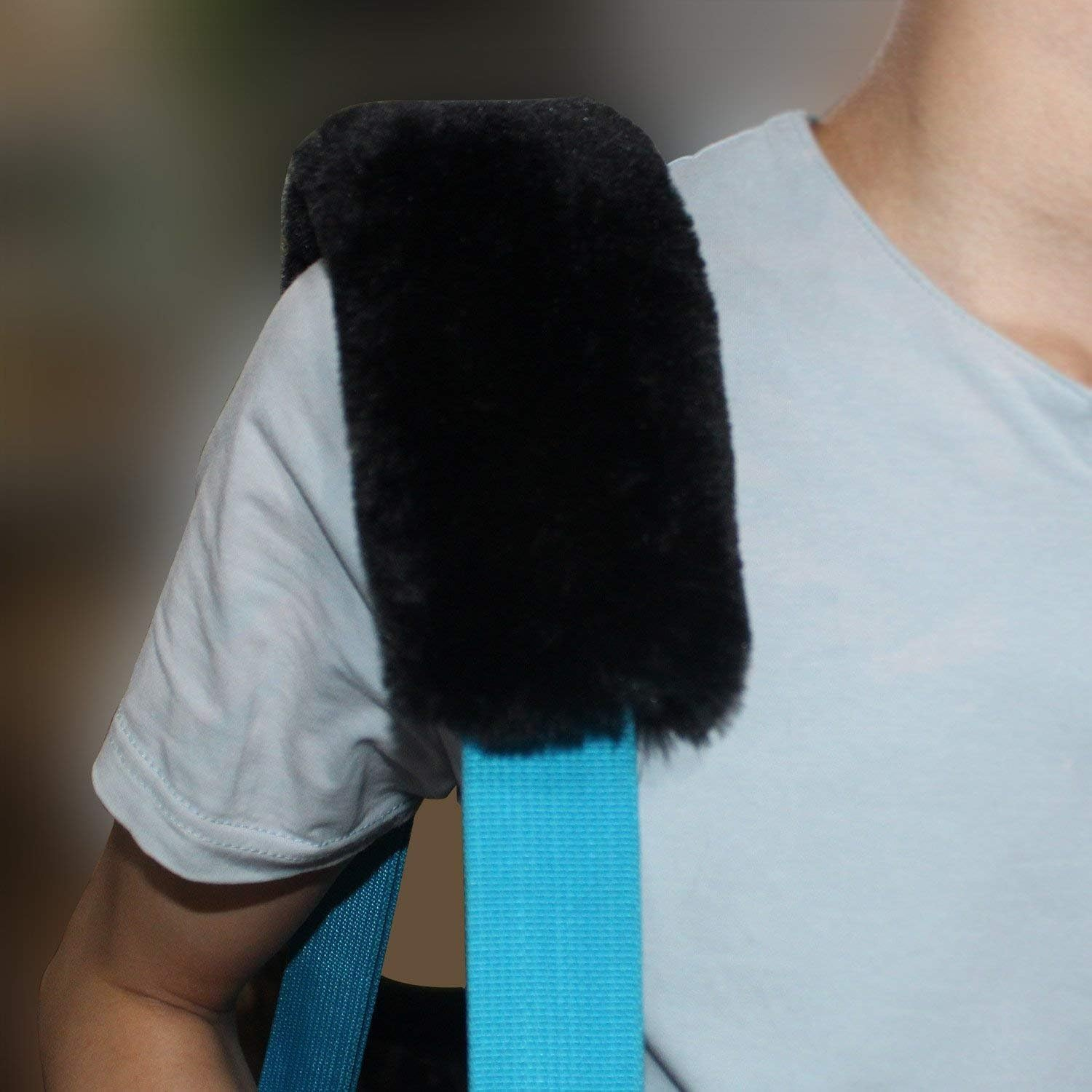 Soft Faux Sheepskin Seat Safety Belt Cover Pad,Car Seat Safety Belt Strap Shoulder Pad for Adults and Children,Suitable for Car Seat Safety Belt,Backpack,Shoulder Bag,2-Pack (Black)