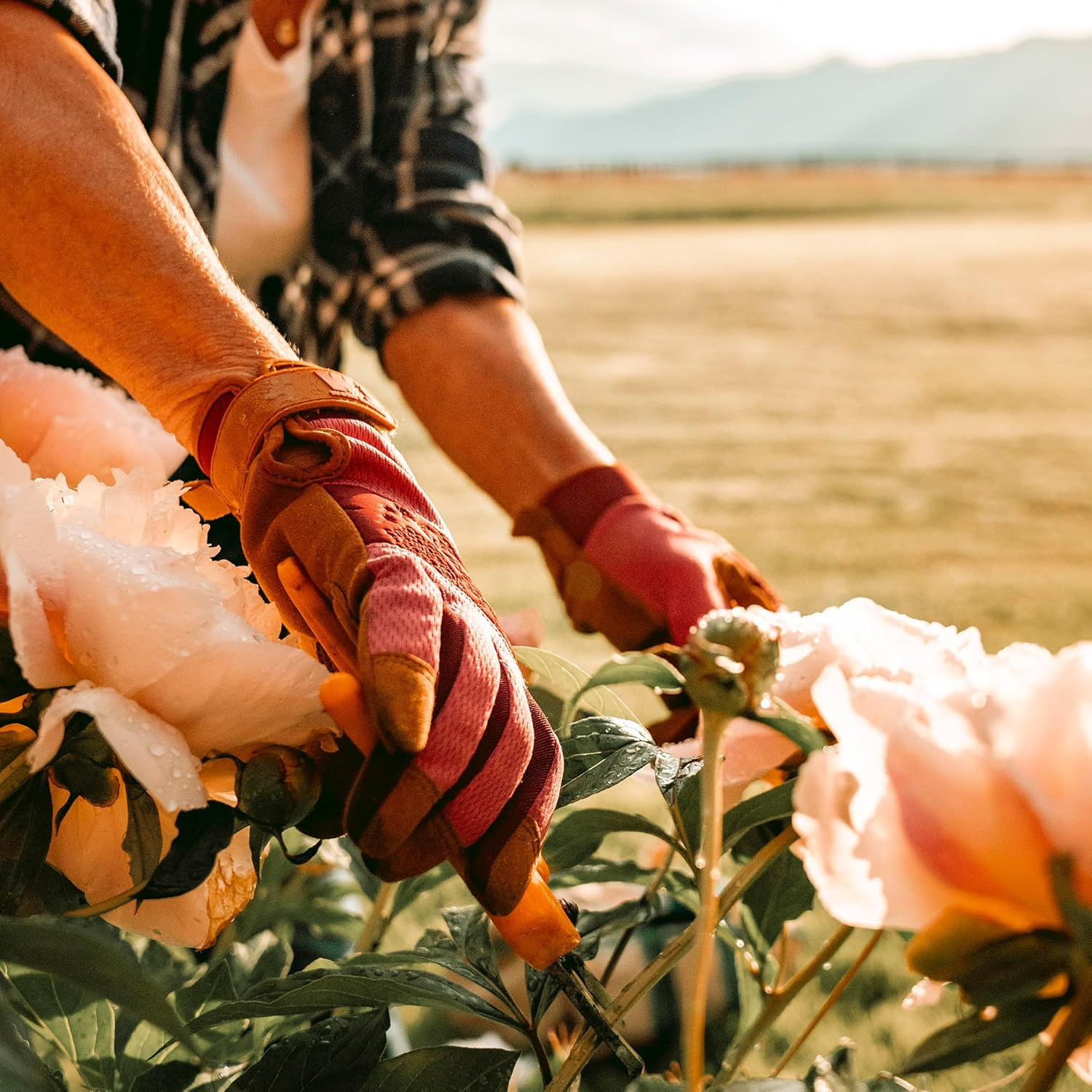 Wells Lamont Women'S High Dexterity Breathable Work and Gardening Gloves, Pink, Medium (7759M-700) image number 6