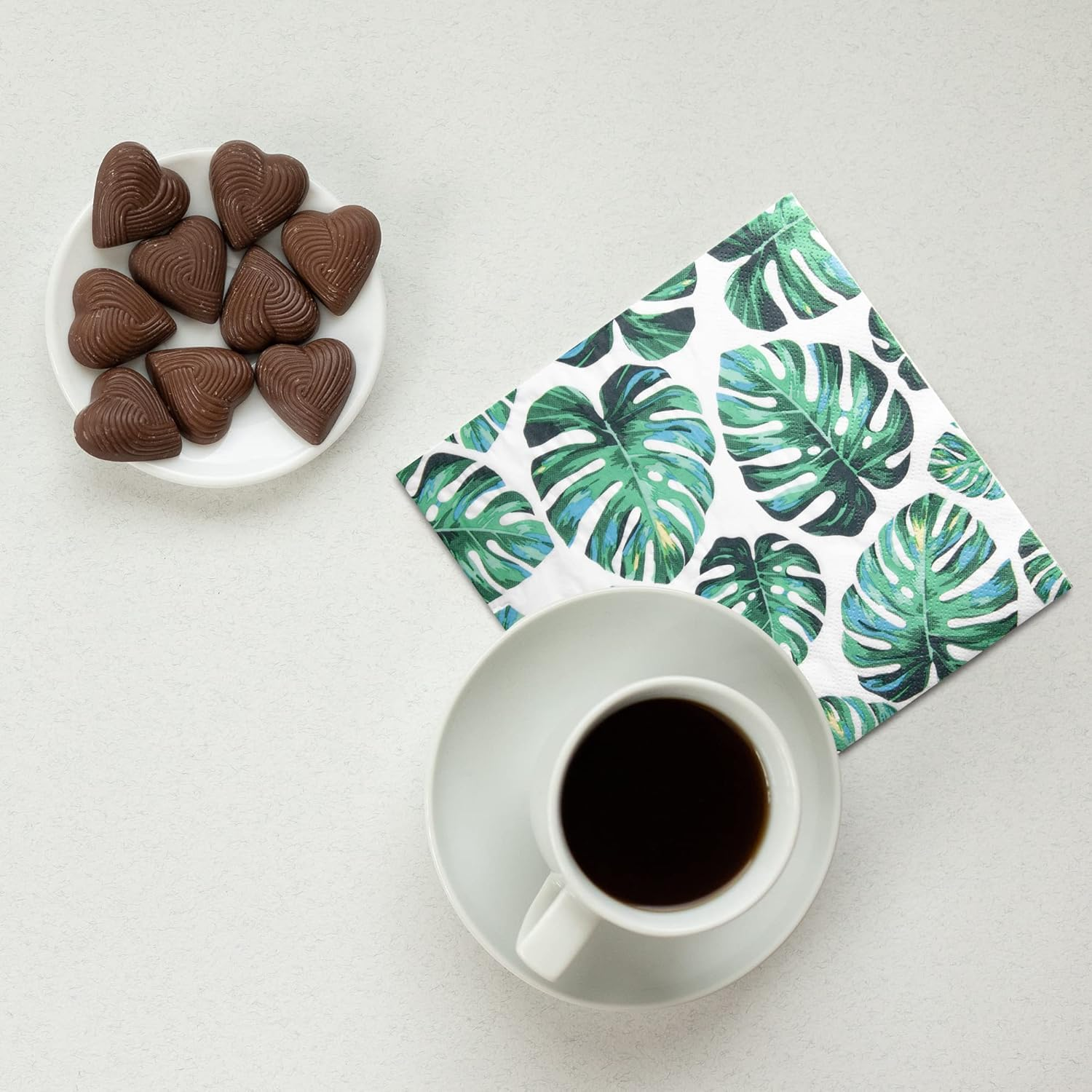 Wehhbtye 100PCS Tropical Plam Paper Napkins-Green Hawaiian Luau Leaf Beverage Dinner Napkin,Round Summer Palm Leaves Cocktail Luncheon Napkins for Party Birthday Holiday Supplies Decor image number 3