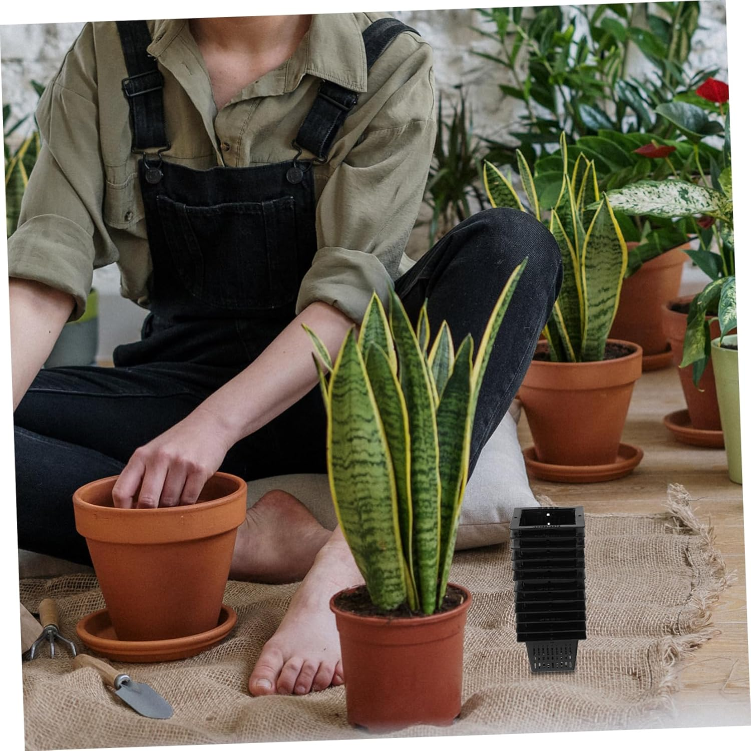 BEBEMOKO 12Pcs Black Square Hydroponic Planter Pots for Indoor and Outdoor Gardening, Plastic Mesh Net Nursery Containers for Succulents and Leafy Vegetables, Sturdy Filter Plant Cups