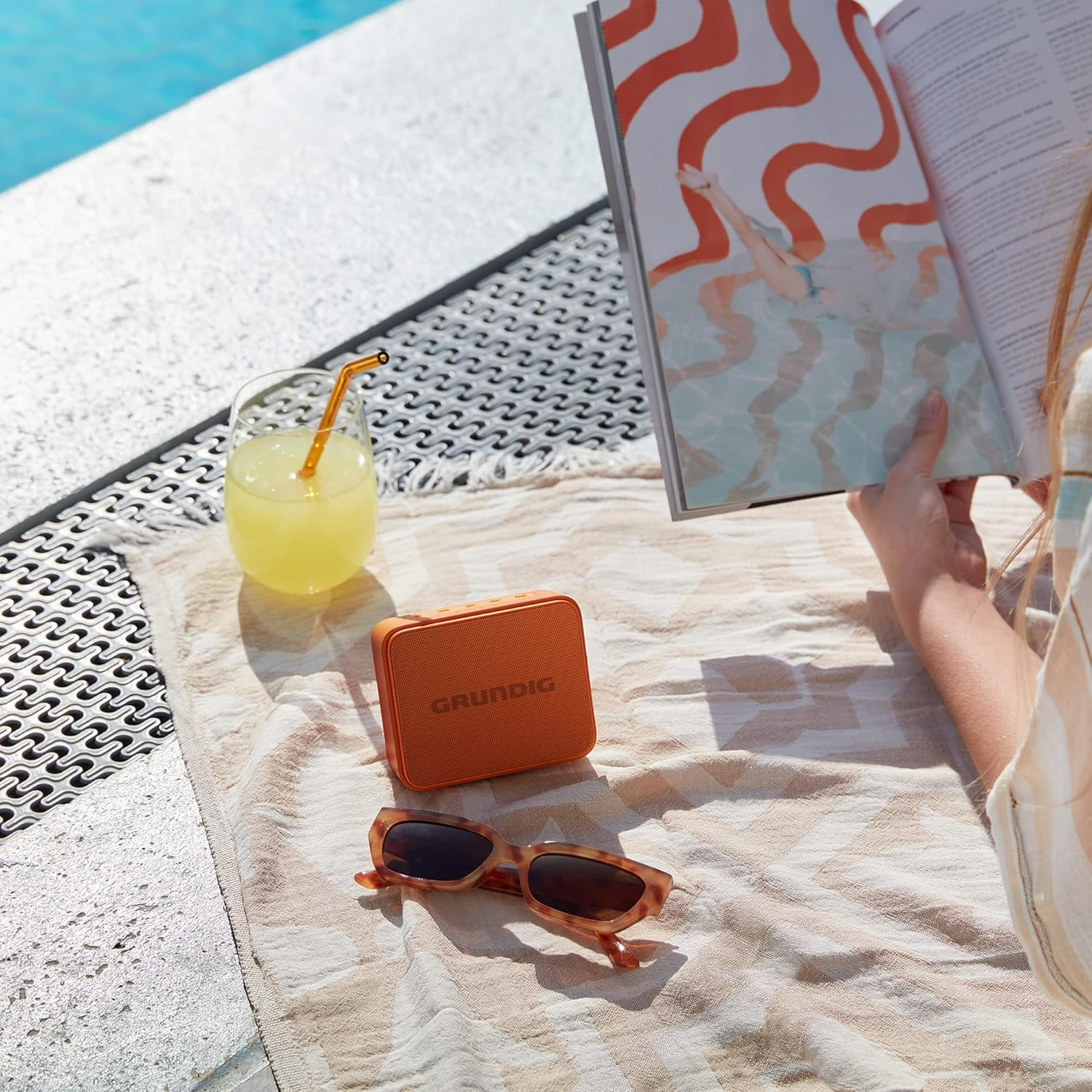 Grundig GBT Jam Orange Bluetooth Speaker, Soundbox, 3.5 W RMS, Bluetooth 5.0, up to 30 M Range, up to 30 Hours Battery Life, Power Bank Function, Hands-Free Function, Waterproof, Orange - Lime image number 5