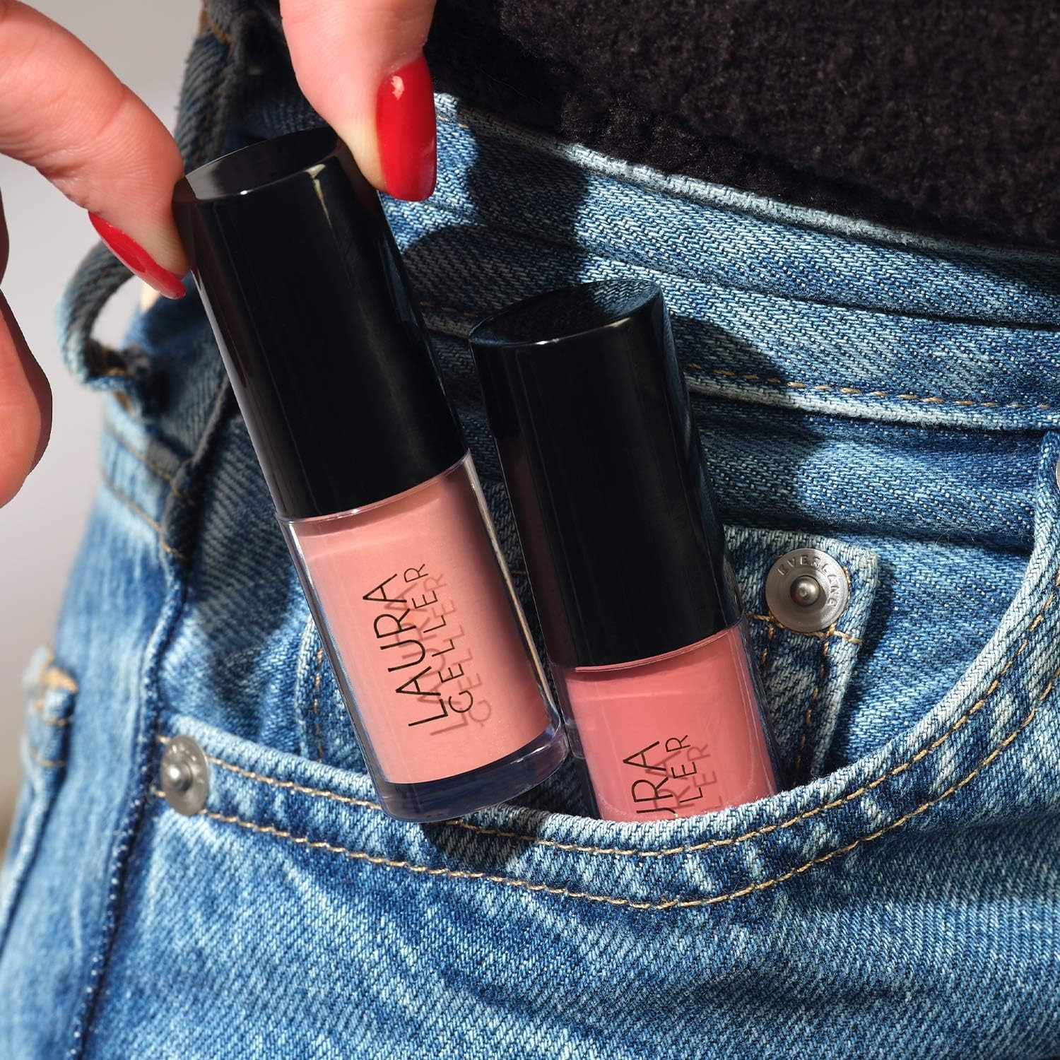 LAURA GELLER NEW YORK Treat-N-Go Tinted Non-Stick Hydrating Lip Oil image number 4