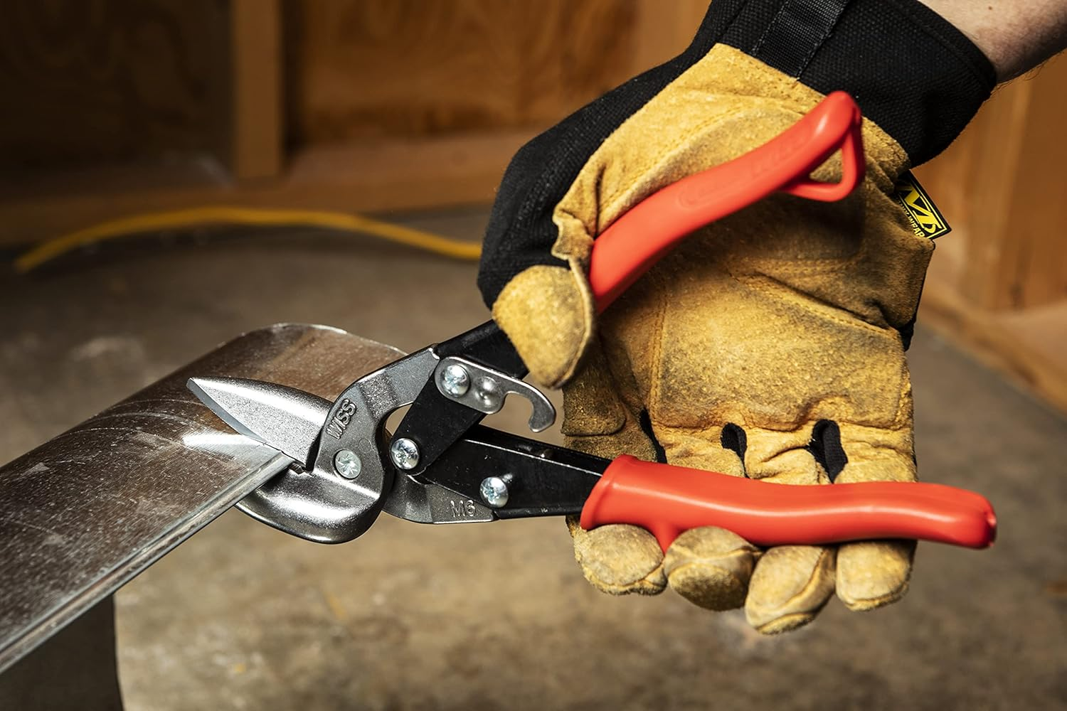 Wiss Crescent 2 Piece Metalmaster Offset Aviation Snips Including M6R & M7R - M6M7AMZ image number 1