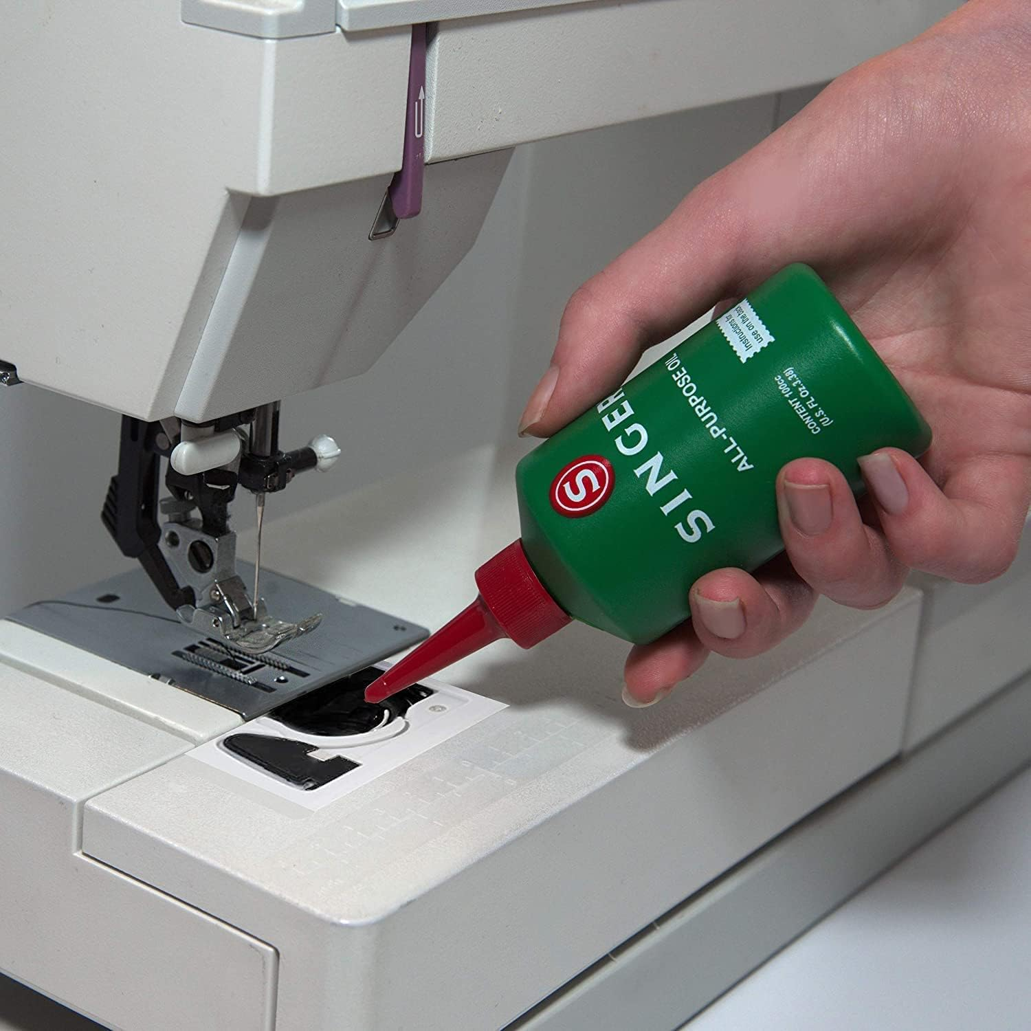 Singer Sewing Machine Oil image number 3