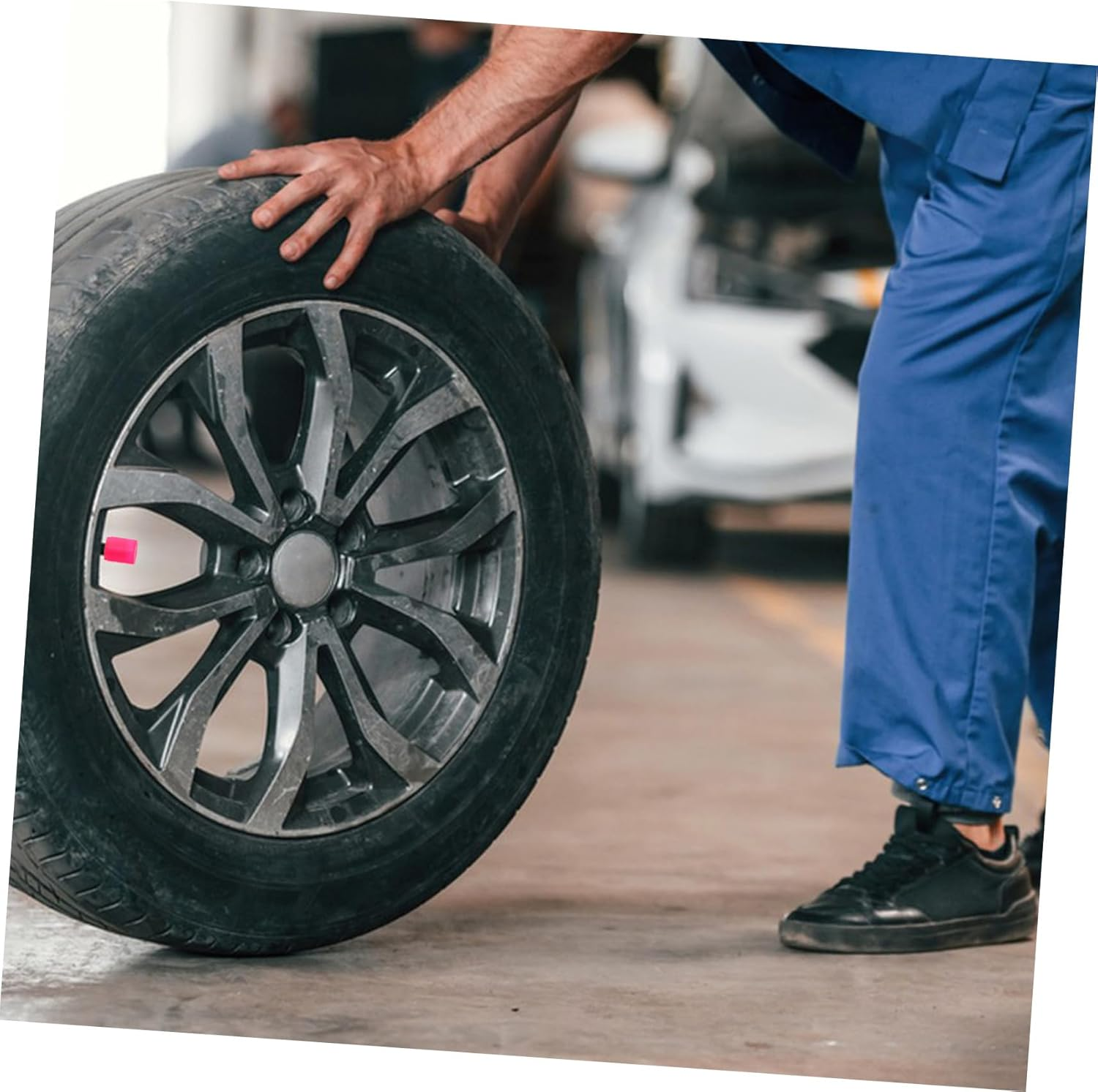 HAPINARY Luminous Car Tire Valve Stem Caps 12Pcs Set Night Glow Valve Covers Corrosion-Resistant for Universal Automotive Wheel Accessories image number 5