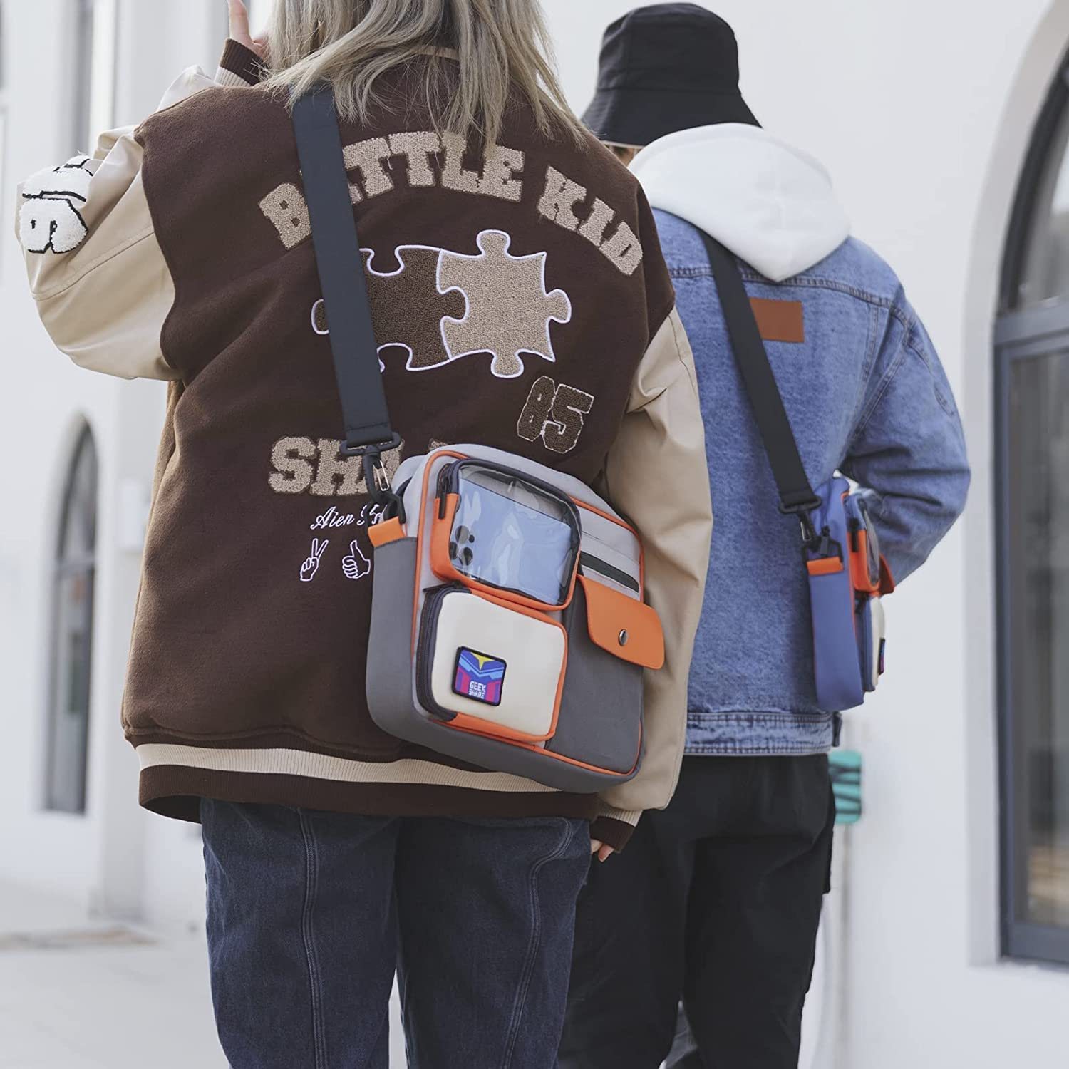 Geekshare Large Capacity Multifunctional Switch/Oled Travel Carrying Case-Color Contrast Vintage Messenger Bag Compatible with Switch-Portable Storage Bag for Switch Game Accessories (Grey) image number 3