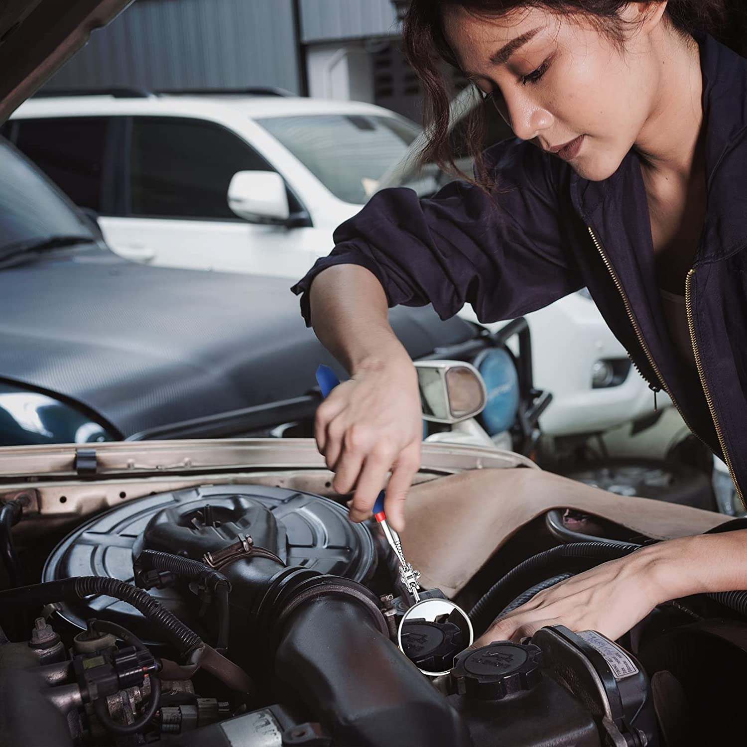 WORKPRO 4PC Telescoping Magnetic Pick up Tool Kit, Includes Telescoping Inspection Mirror, 2PC Magnetic Pick up Tool and Four Claw Grabber Tool, Pick up Grab Tool Set for Auto Repair image number 4