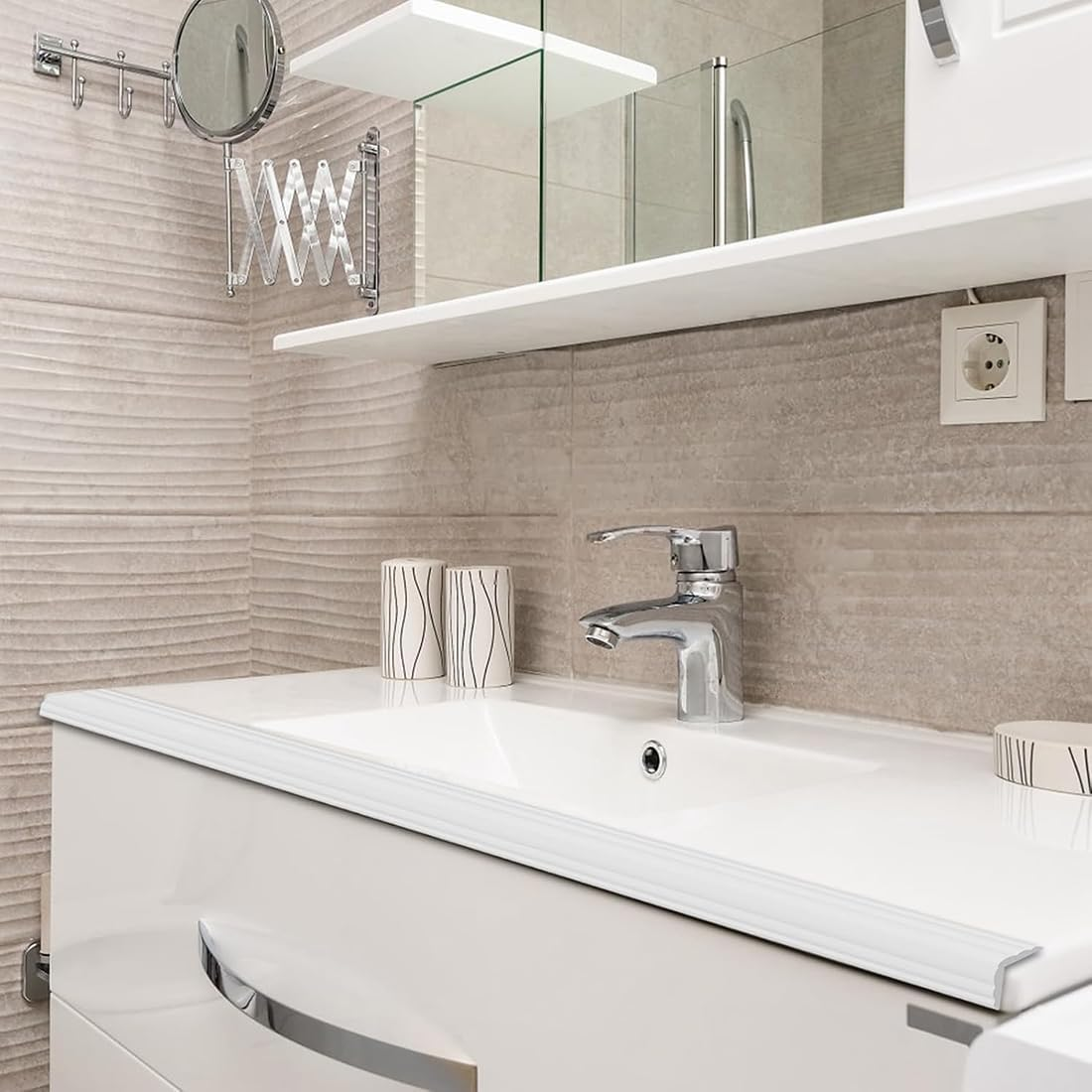 Flexible Self Adhesive Trim,Peel and Stick Trim,Wall Corner Protector,Corner Molding,Self Adhesive Corner Guards,For Wall Edge,Ceiling, Countertop,2Cm X3M.(White)