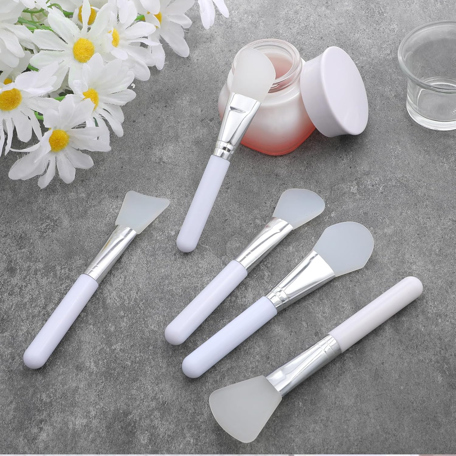 Pack of 5 Silicone Mask Brush, Mask Brush, Silicone Mud Mask Applicator Hairless Face Mask Brush Set, Flexible Masks Brush DIY for DIY Eye Mask Skin Care Eye Masks Cleaning Mask image number 4