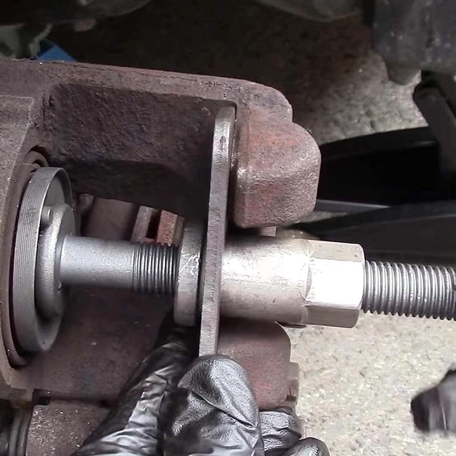 21 Pcs Brake Caliper Tool, Heavy Duty Brake Caliper Compression Tool Caliper Piston Tool for Brake Pad Replacement Reset, with Thrust Bolt Assemblies Retaining Plates 18 Disc Adapters image number 6