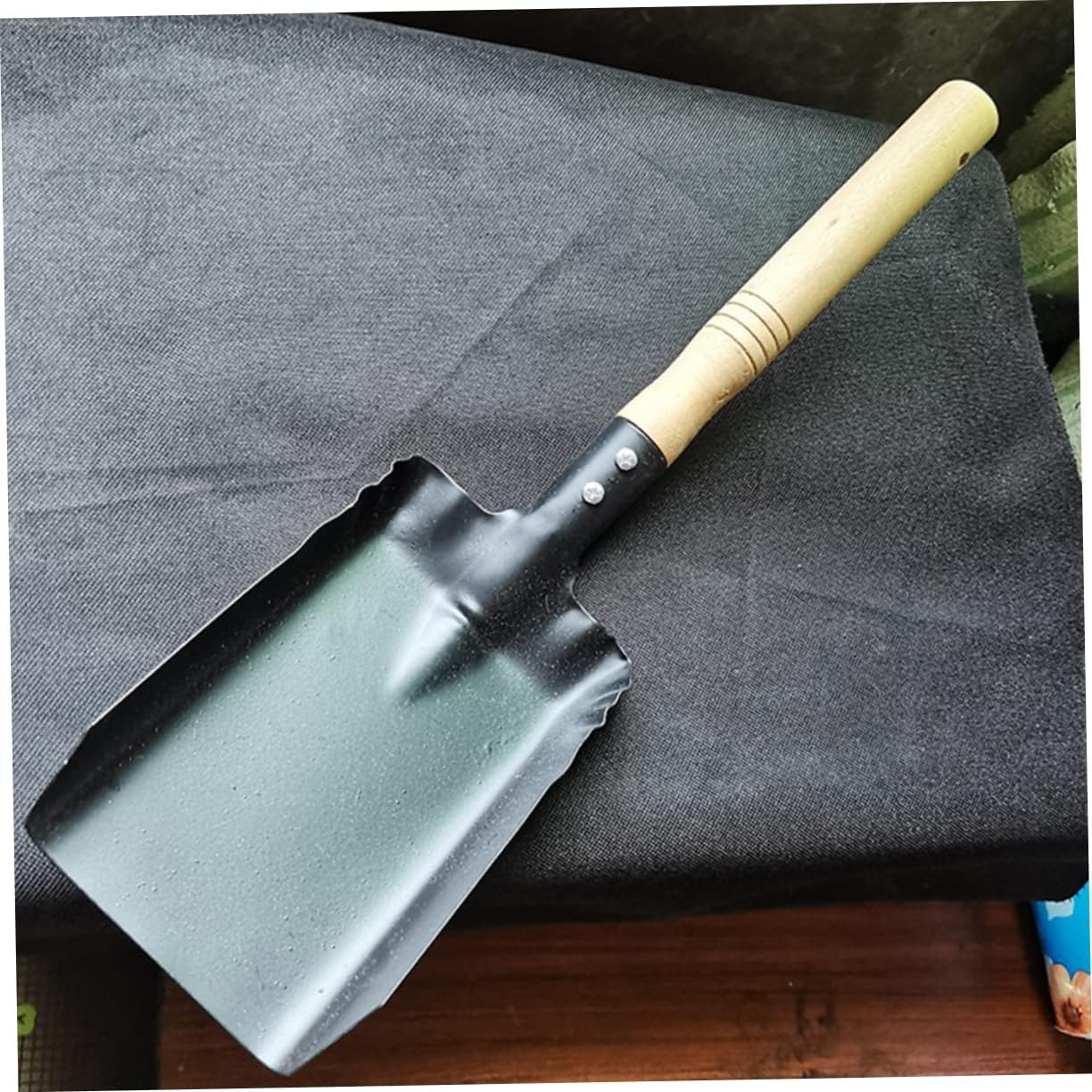 2Pcs Garden Shovel and Outdoor Soil Shovel Set Wooden Handle for Gardening Planting and Soil Digging Sturdy Tools for Weed Removal and Waste Cleaning image number 4