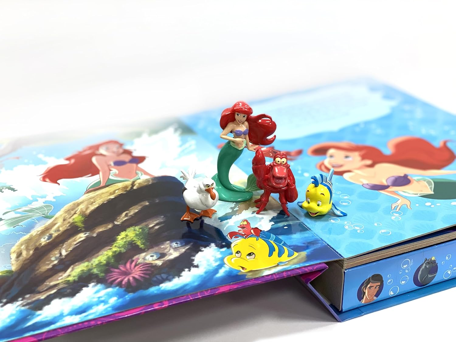 Disney the Little Mermaid My Busy Books - Storybook, 10 Figurines, Playmat