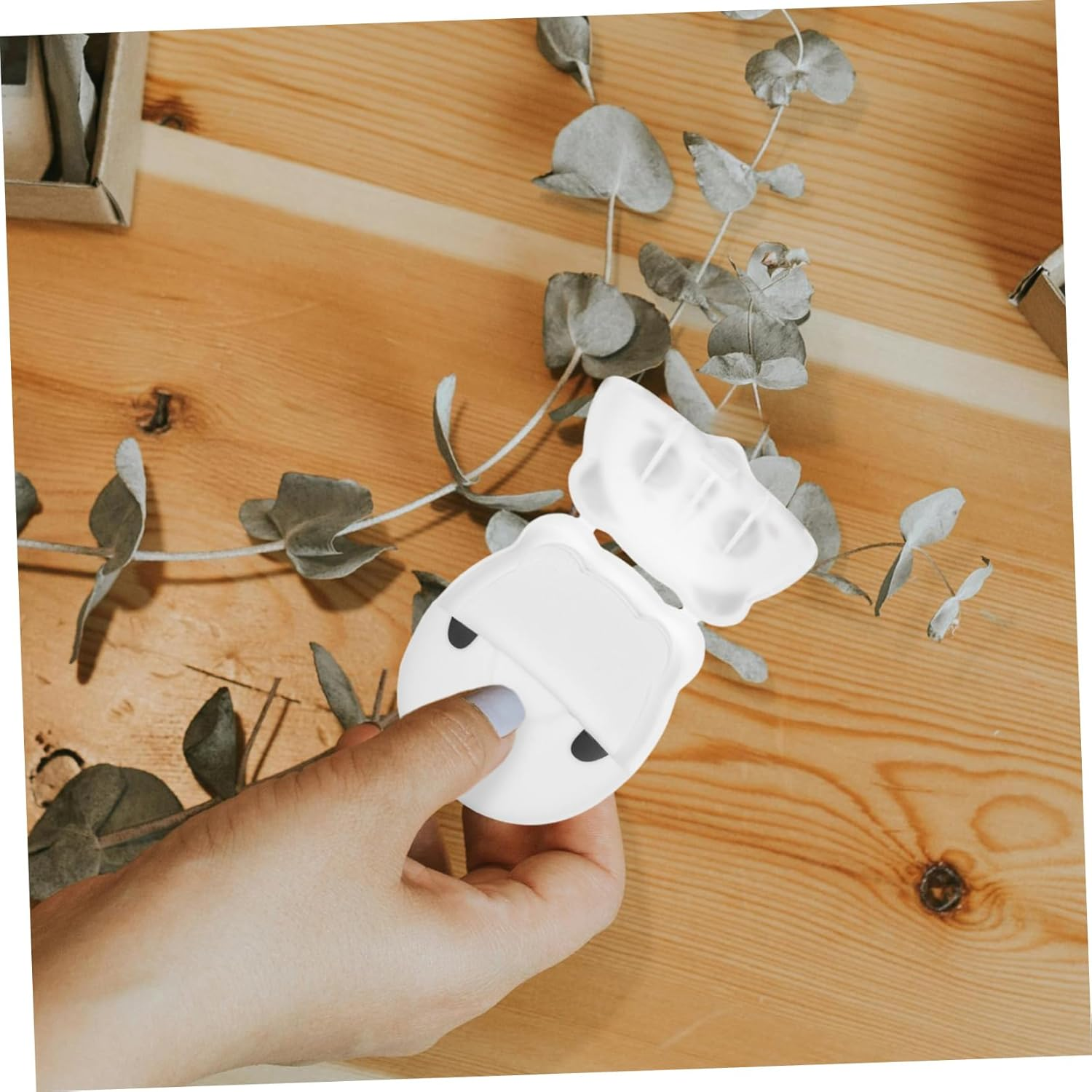 POPETPOP Cute Panda Portable Soap Sheets Reusable Hand Soap for Travel for Outdoor Use for Hygiene the Go image number 6