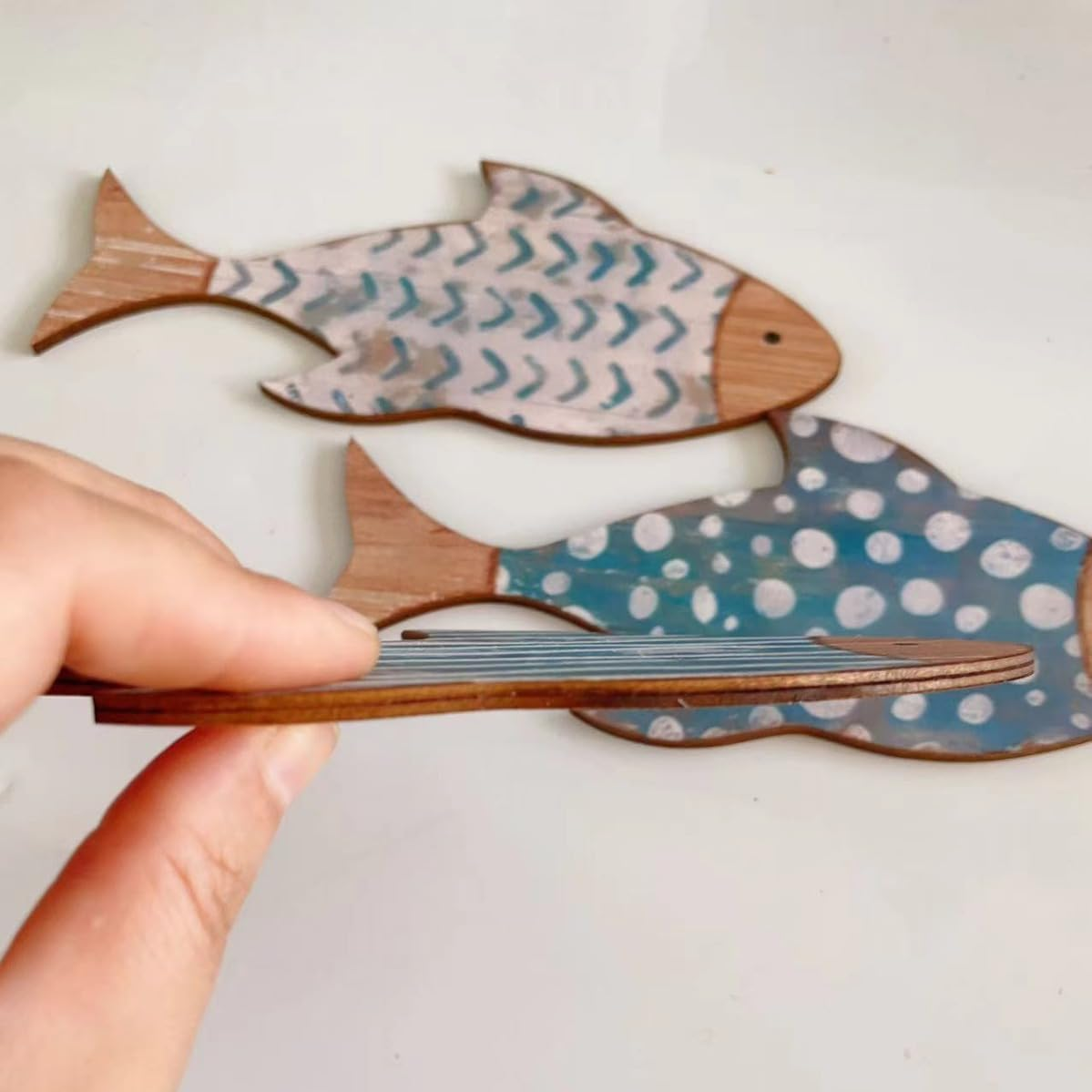 Walquicks 3 Pcs Wooden Fish Coastal Decor Set, Wall Decor Beach Themed Room Decor, Vintage Lake House Decor, Nautical Ocean Wooden Fish Wall Art Decor for Home Indoor Outdoor Bathroom Living Room image number 3