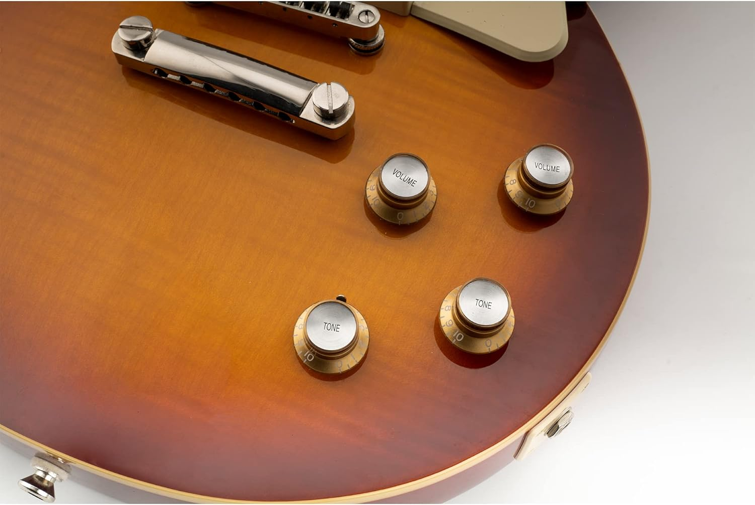 Musiclily Pro Metric Coarse 18-Spline Top Hat Bell Knobs Tone Volume Control Knobs for Epiphone LP SG Style Electric Guitar, Gold with Silver Reflector (Set of 2T2V)