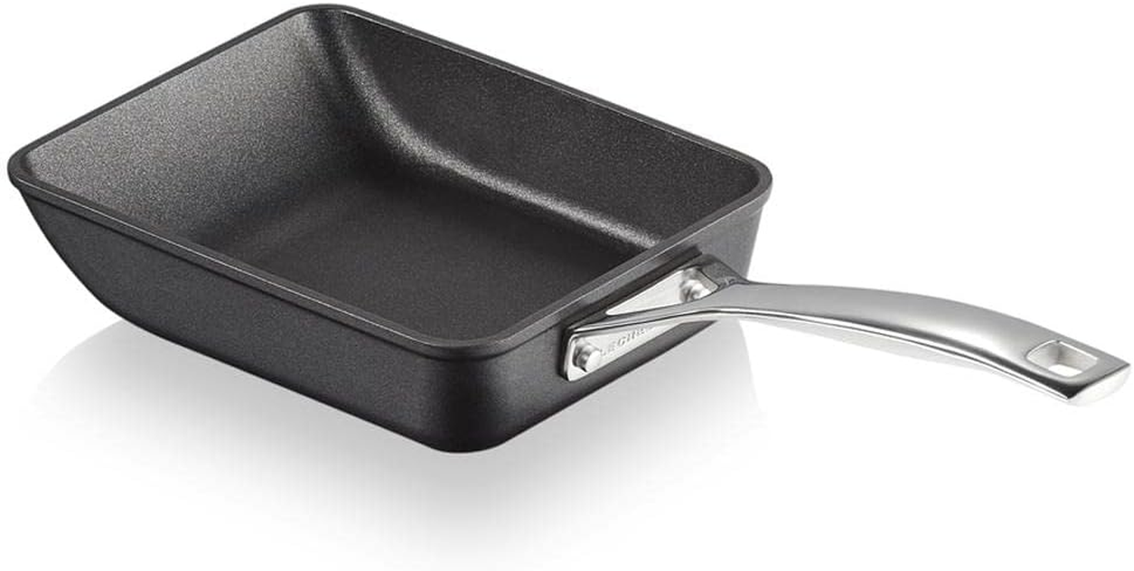 Le Creuset Toughened Non-Stick Egg Pan image number 5