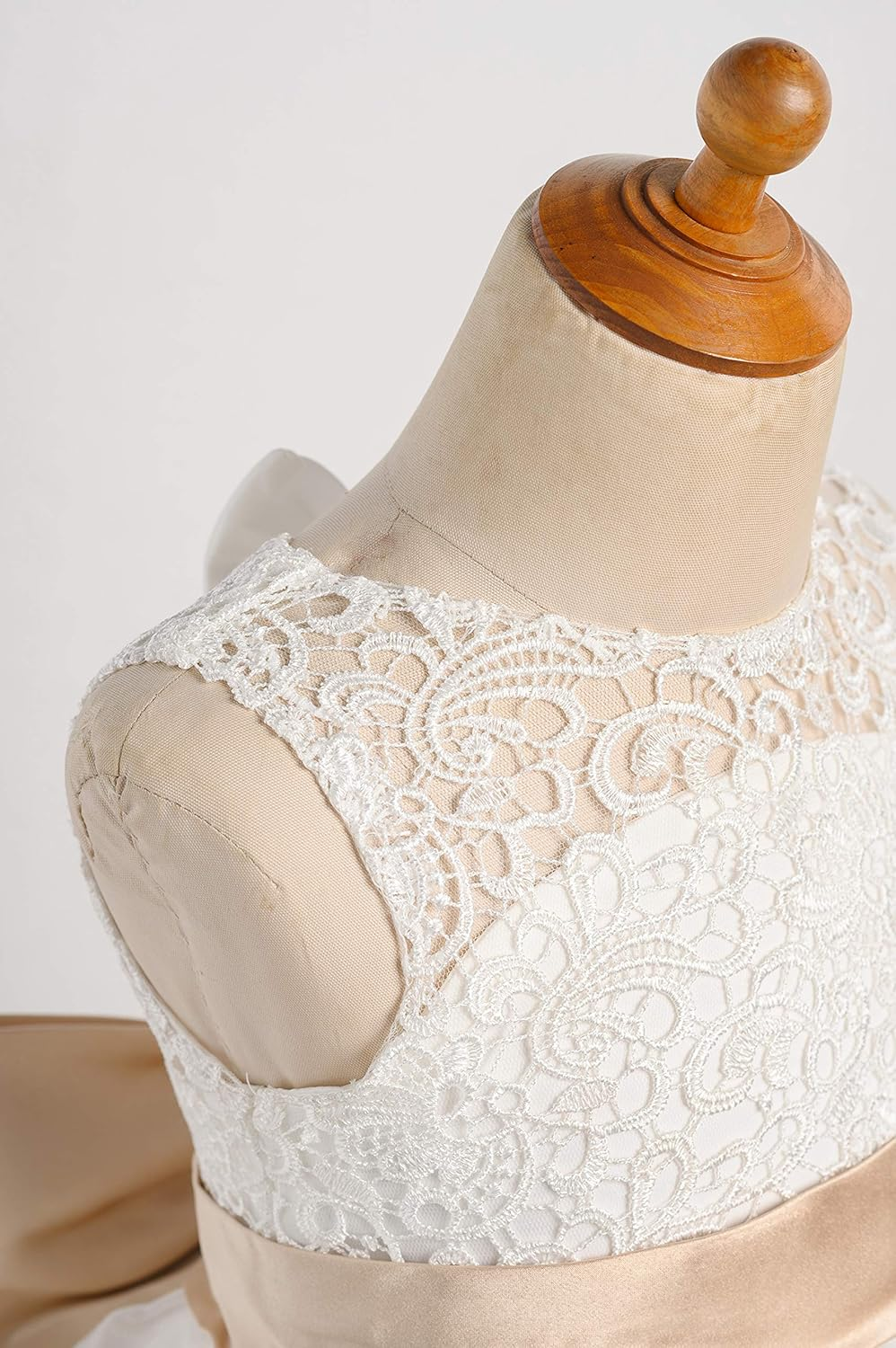 Miama Ivory Lace Tulle Keyhole Back Wedding Flower Girl Dress Junior Bridesmaid Dress image number 5