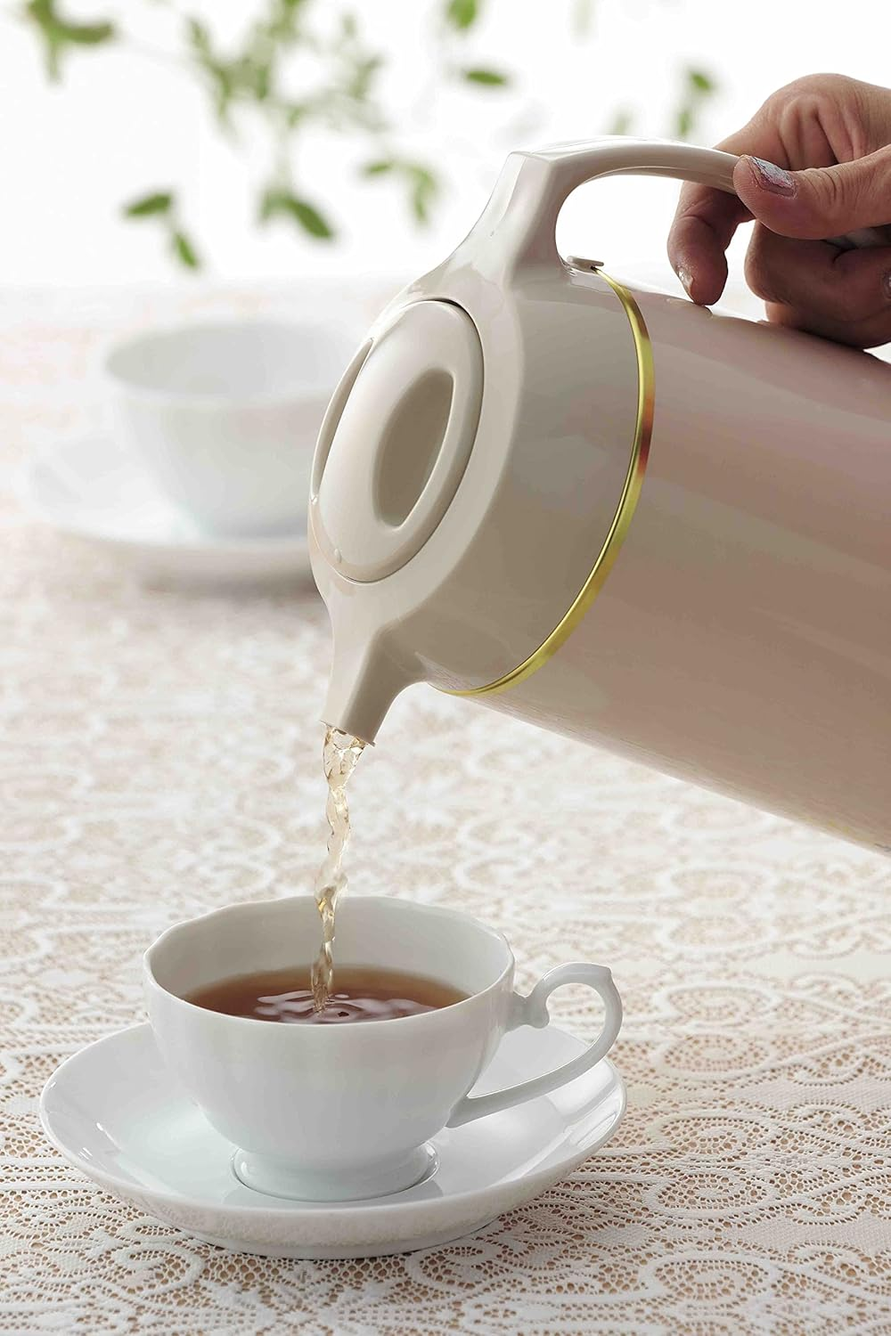 ZOJIRUSHI Thermal Serve Carafe, 1L, Royal Orchid, AHGB-10D FG, Made in Japan image number 3