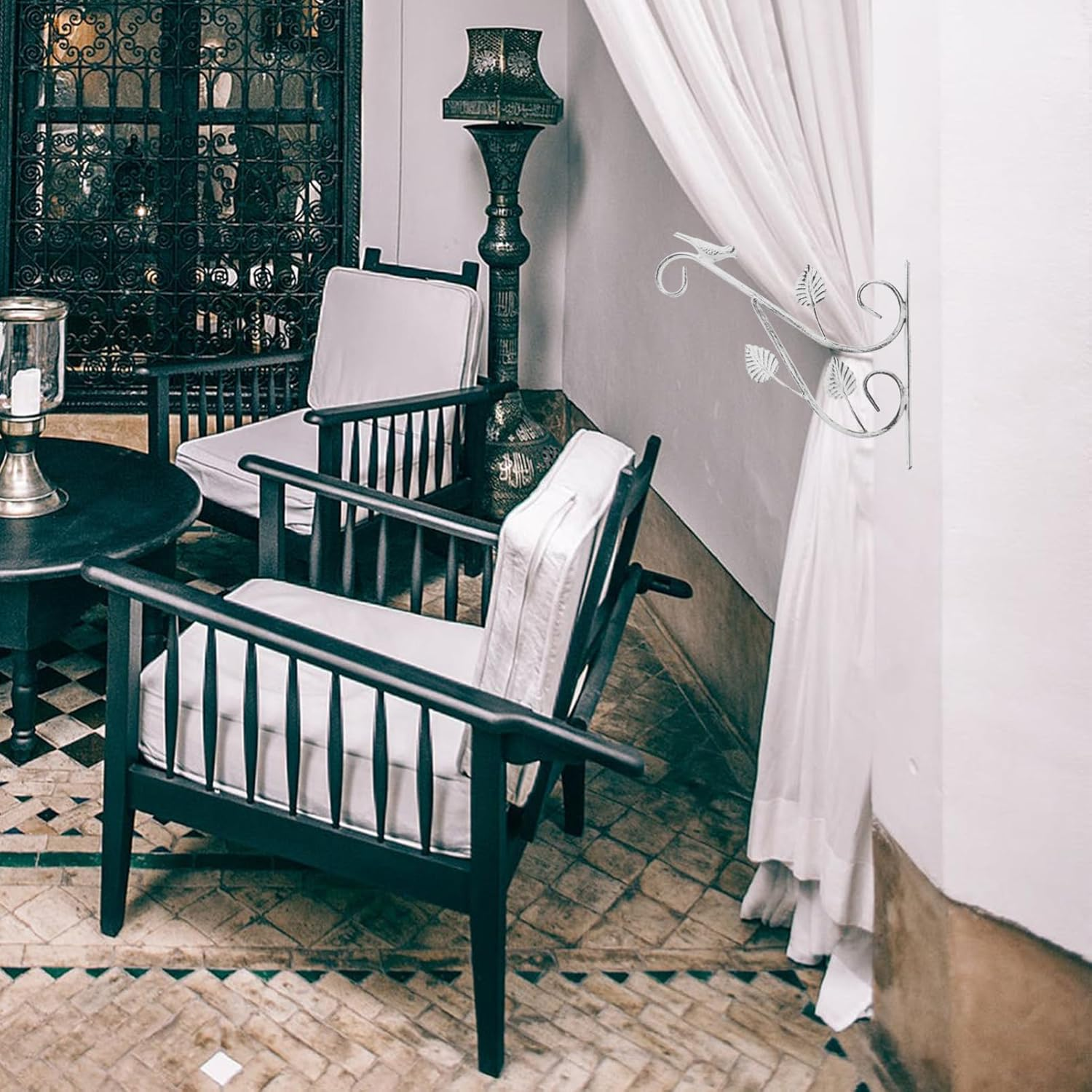 Totority Heavy-Duty Iron Hanging Plant Bracket Outdoor Flowerpot Hook for Wall Garden Decor Lanterns Wind Chimes for Balcony and Handrails image number 4