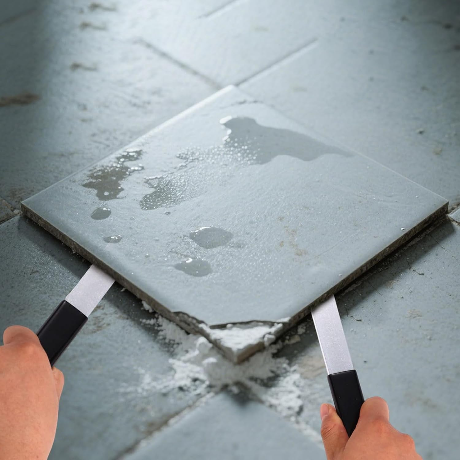 2Pcs Paver Puller, Paver Extractor Tool with Joint Scraper Micro Teeth & Gripper Slots, Paver Removal Tool for Garden Lawn Yard Patio Paver Brick Block Replacement