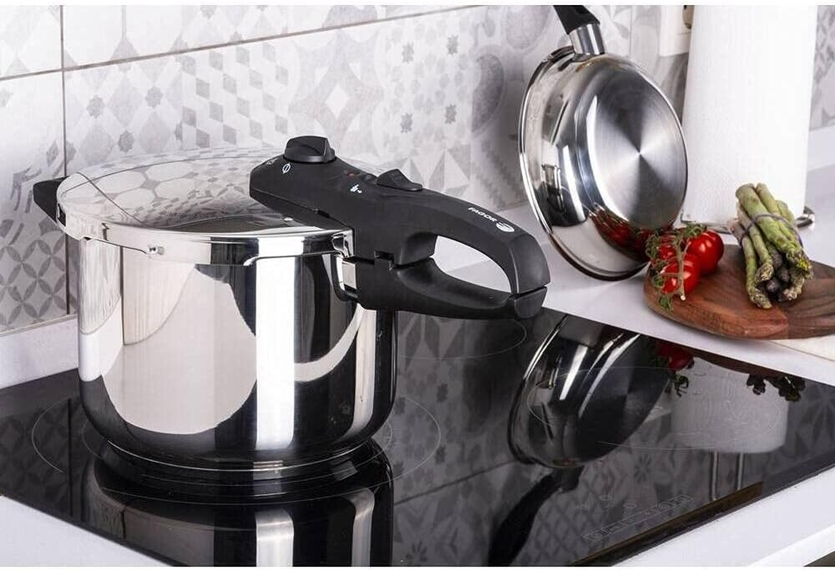 Fagor "Duo" Stainless Steel Pressure Cooker 6L image number 1