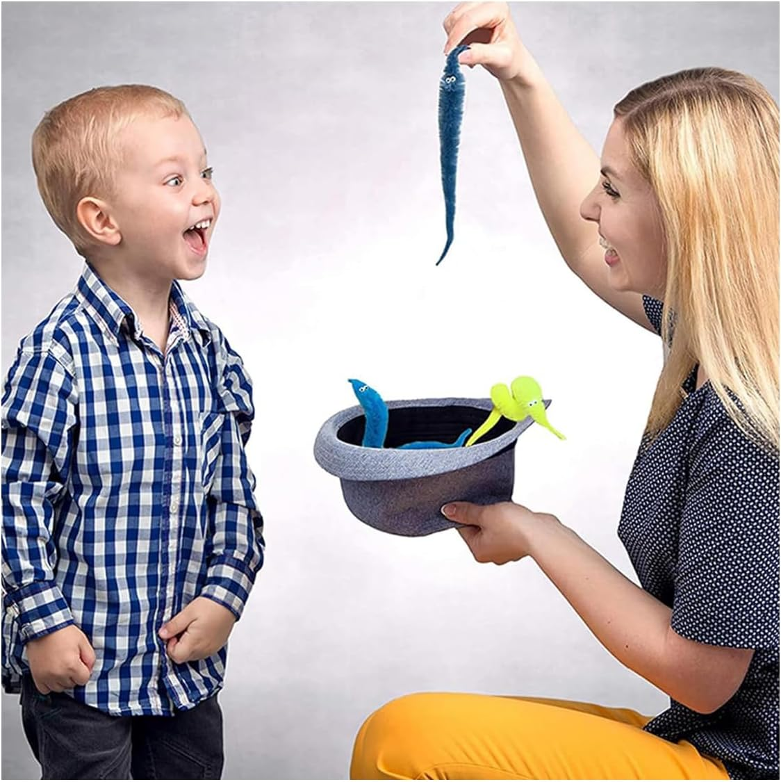 Magic Worm Toy Magic Worm Colour Invisible Twisty Caterpillar Cat Toy for Party Supplies (16 Pcs) image number 1