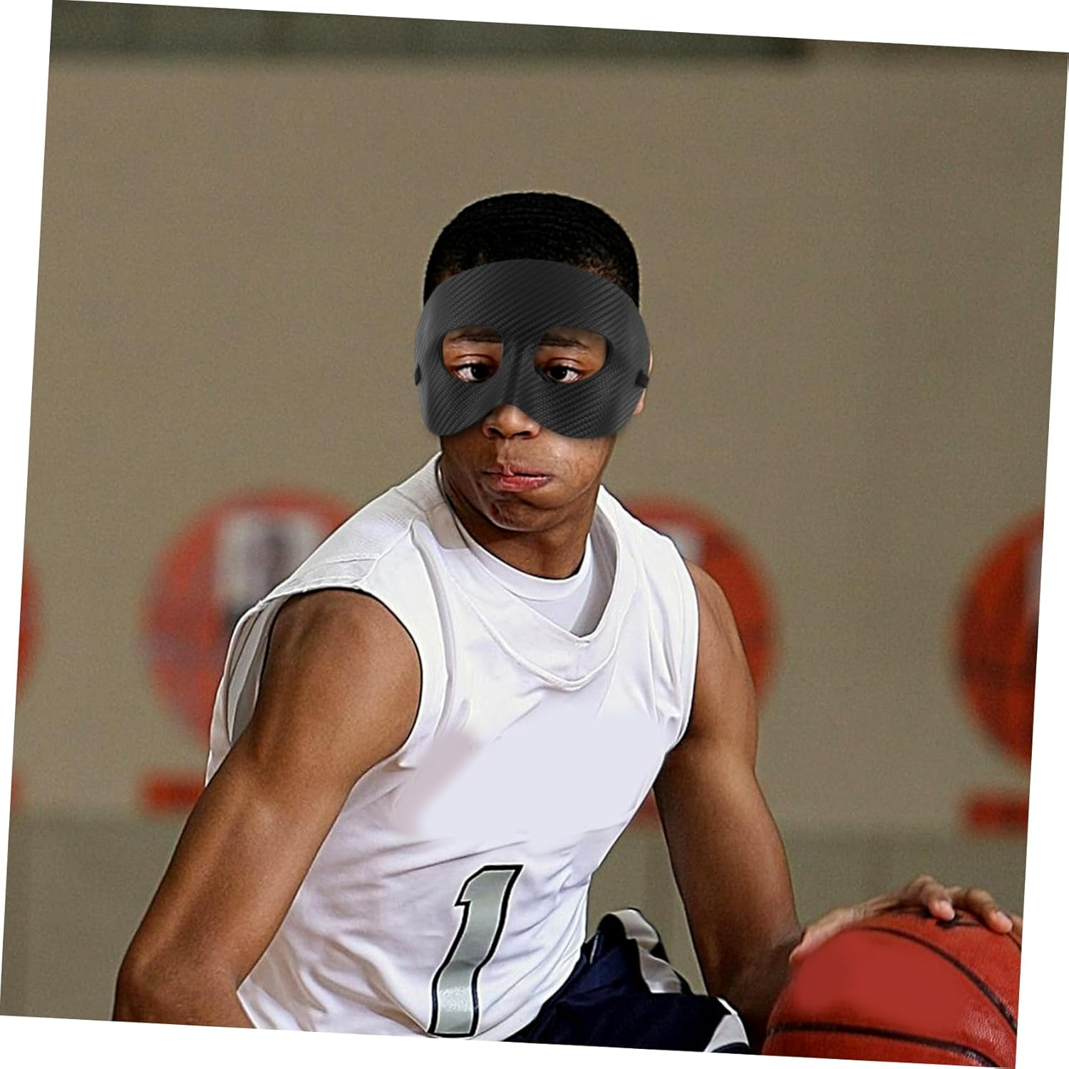 CLISPEED for Broken Nose Lightweight Sports for Men Black for Football and Basketball Breathable Design for Comfort Competitive Sports image number 5