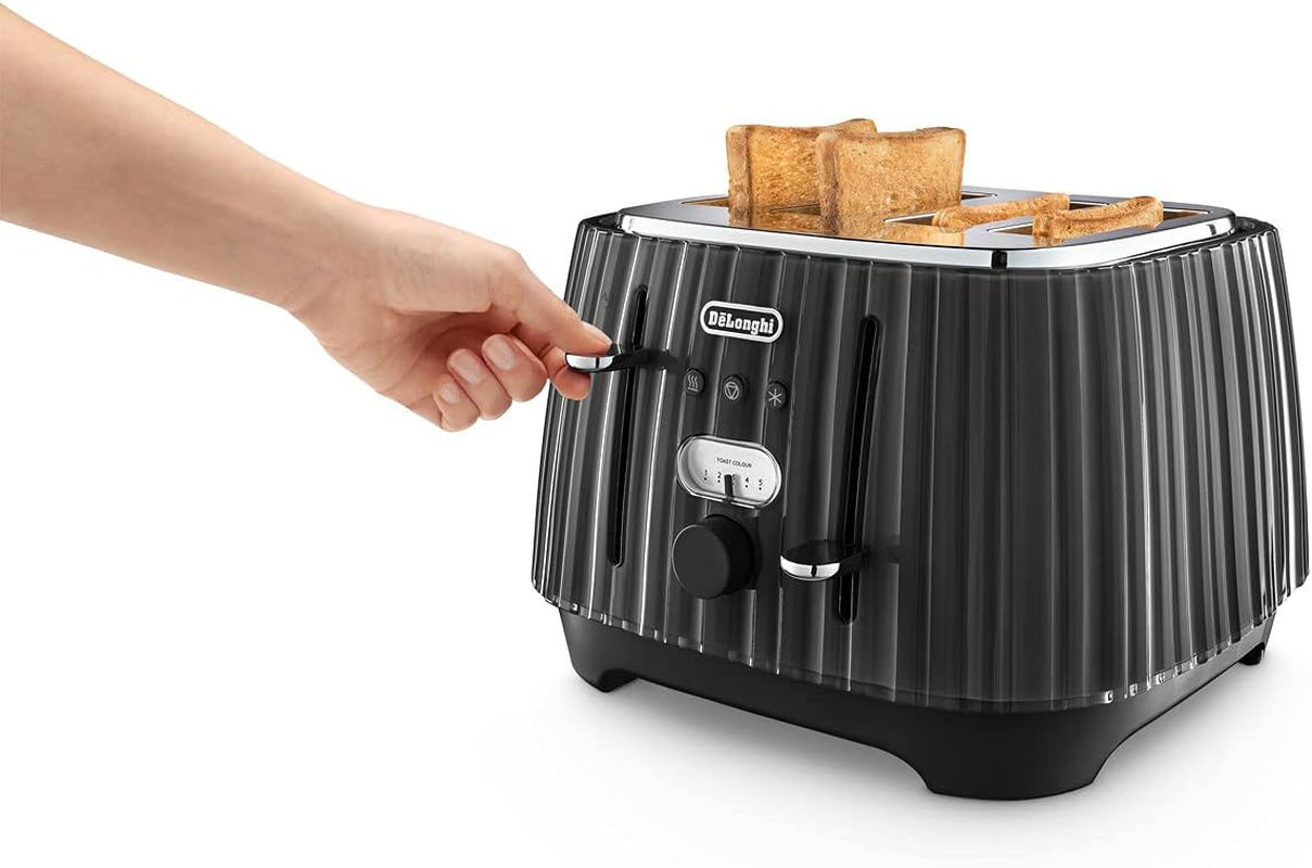 De'Longhi Ballerina Toaster, 4 Slot Toaster, Reheat, 5 Browning Settings, Defrost and Cancel Functions, Pull Crumb Tray, CTD4003.BK, 1800W, Black image number 3