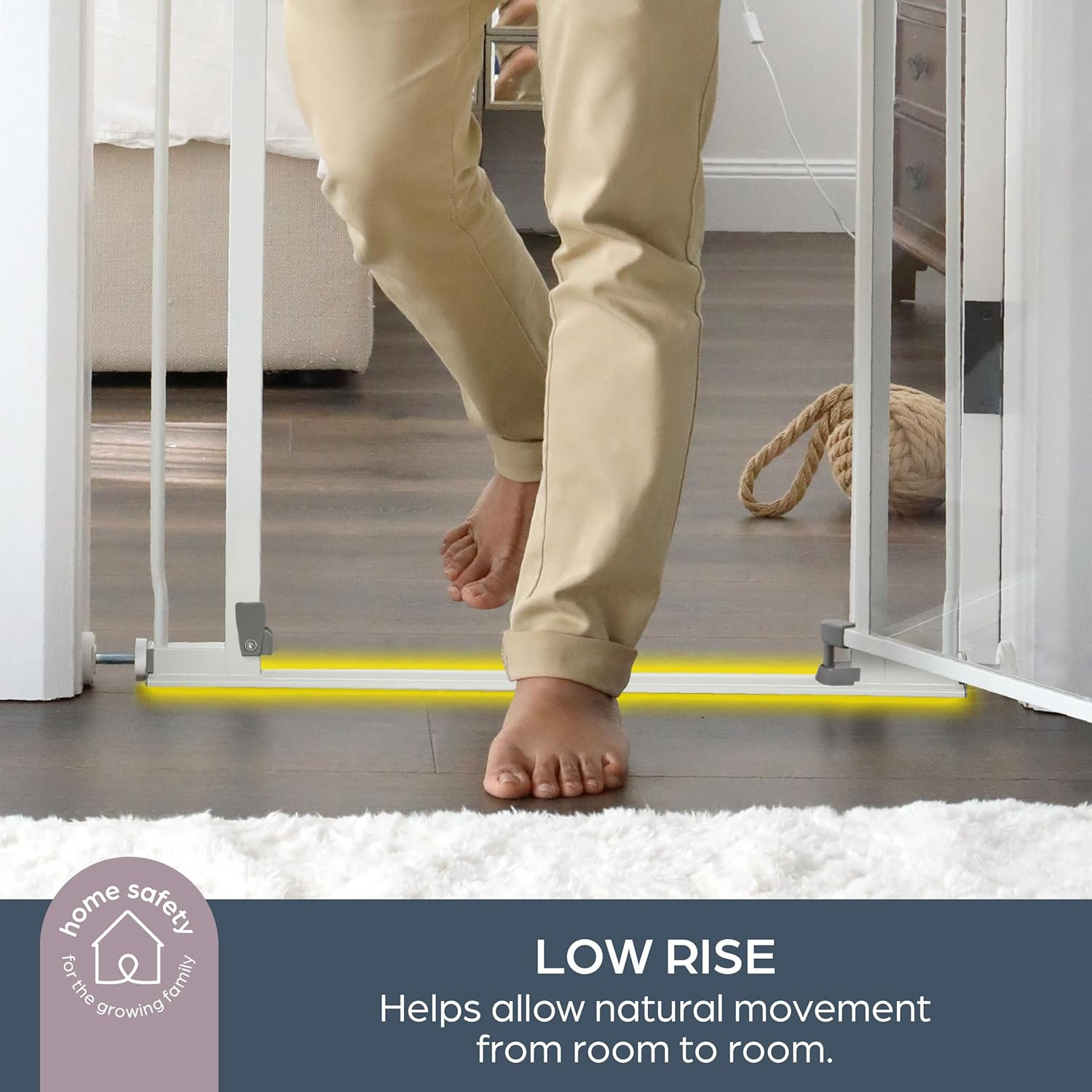 Dreambaby Clear Panel Low-Step Baby Security Gate, Fits Openings 75-81Cm, 76Cm Tall image number 1