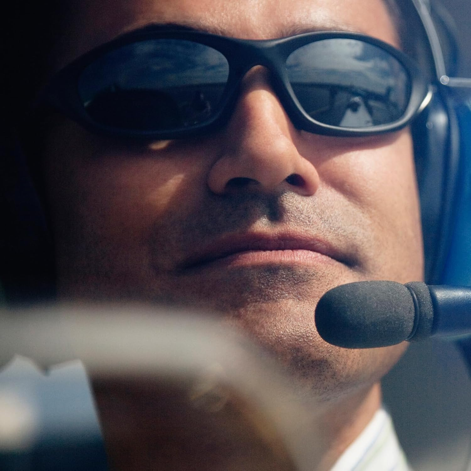 AIRVOICE Aviation Headset for Pilots with Passive Noise Cancellation, PNR Aviation Headset with Comfortable Earpads and Flexible Microphone, Aviation Headset with Carrying Case image number 5