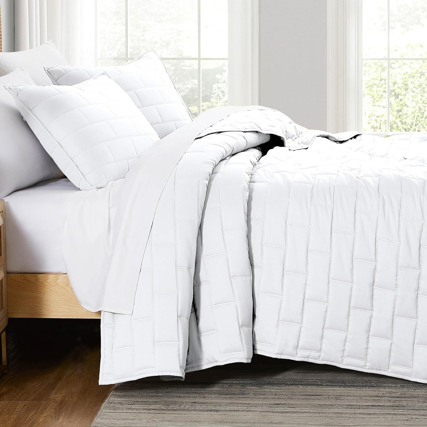 Southshore Fine Linens - the Brickyard Collection Lightweight Quilt Sets, Microfiber, Bone, Full/Queen