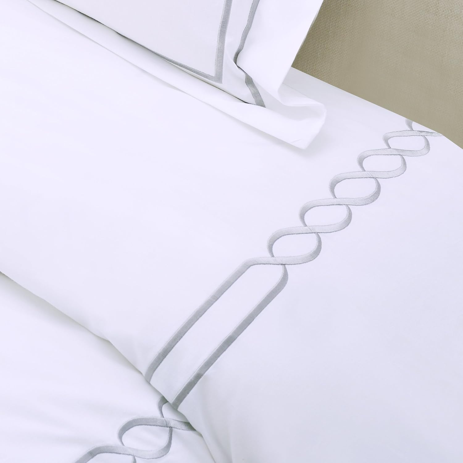 Superior 200 Thread Count 100% Cotton Embroidered Lorenz Duvet Cover Set, Twin/Twin X-Large image number 6