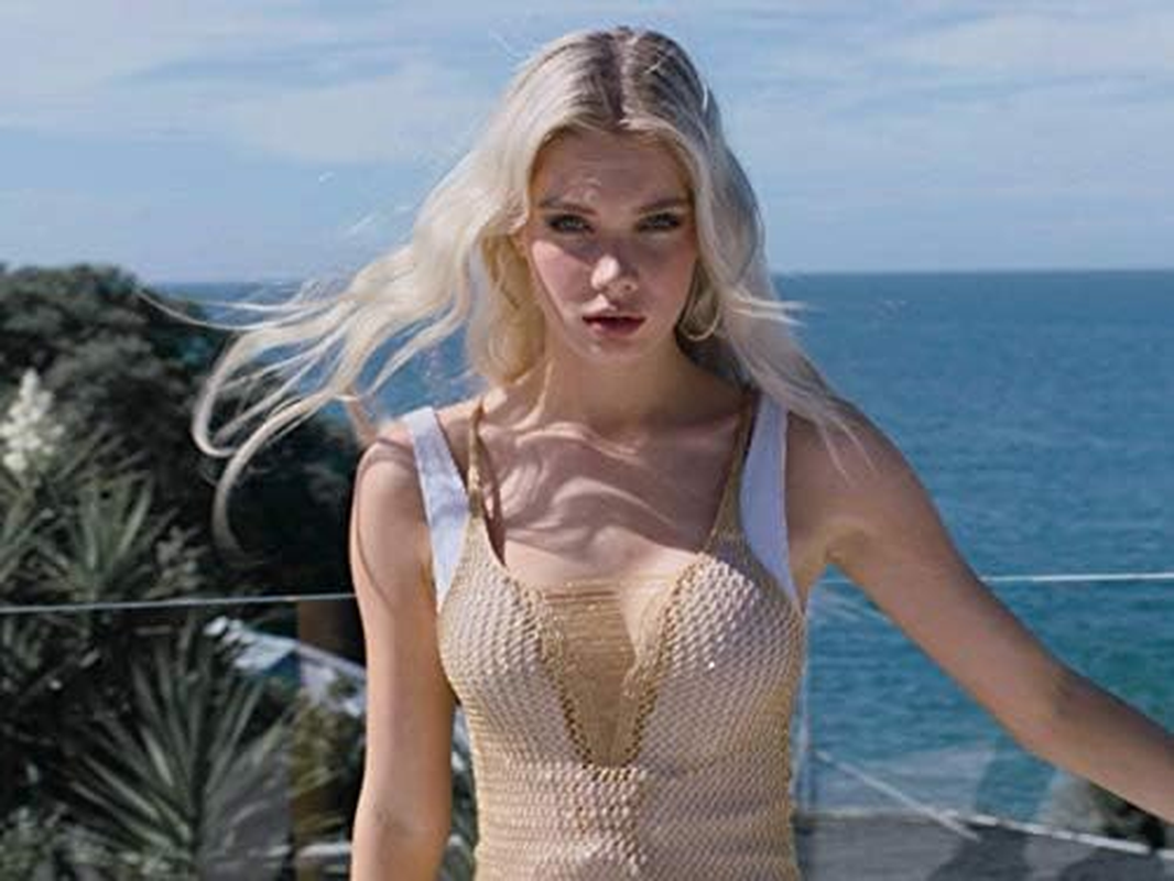 Thin Lizzy Ucurl Easy Curler, Cordless, Rapid Heating (Black) image number 4