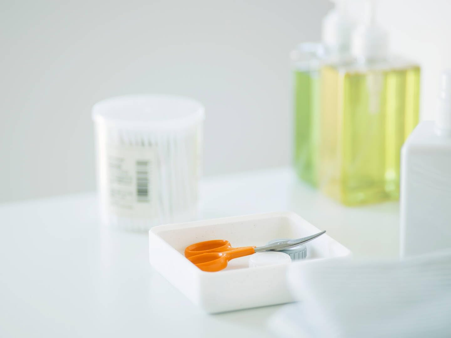 Fiskars Curved Classic 10Cm Manicure Scissors image number 3