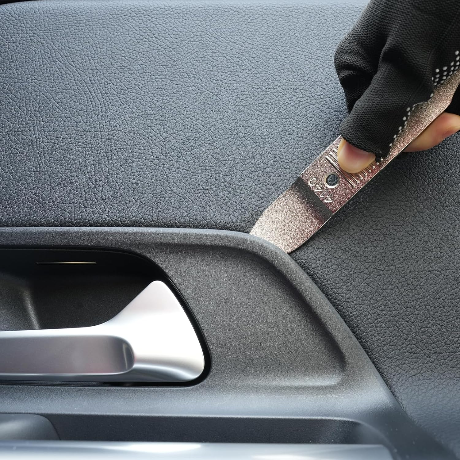 Yukihalu Pry Bar Tool 4140 Stainless Steel, Multi-Function Car Trim Removal Tool for Compact Panel, Bumper Retainer Clips, Auto Trim Interior, Sheet Metal, Fasteners image number 6