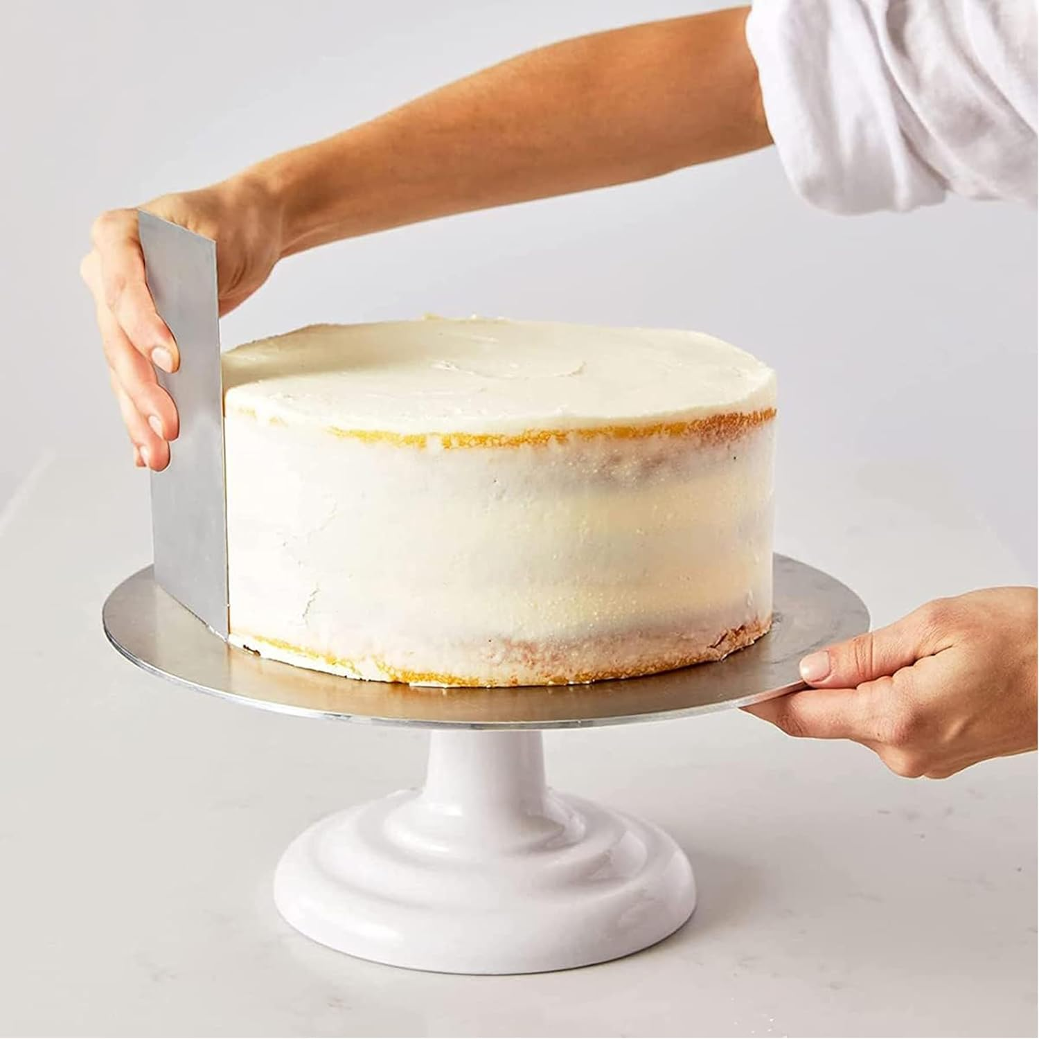 Stainless Steel Cake Scraper, 21.8 Cm Icing Smoother, Metal Leveler for Cake Decorating image number 1