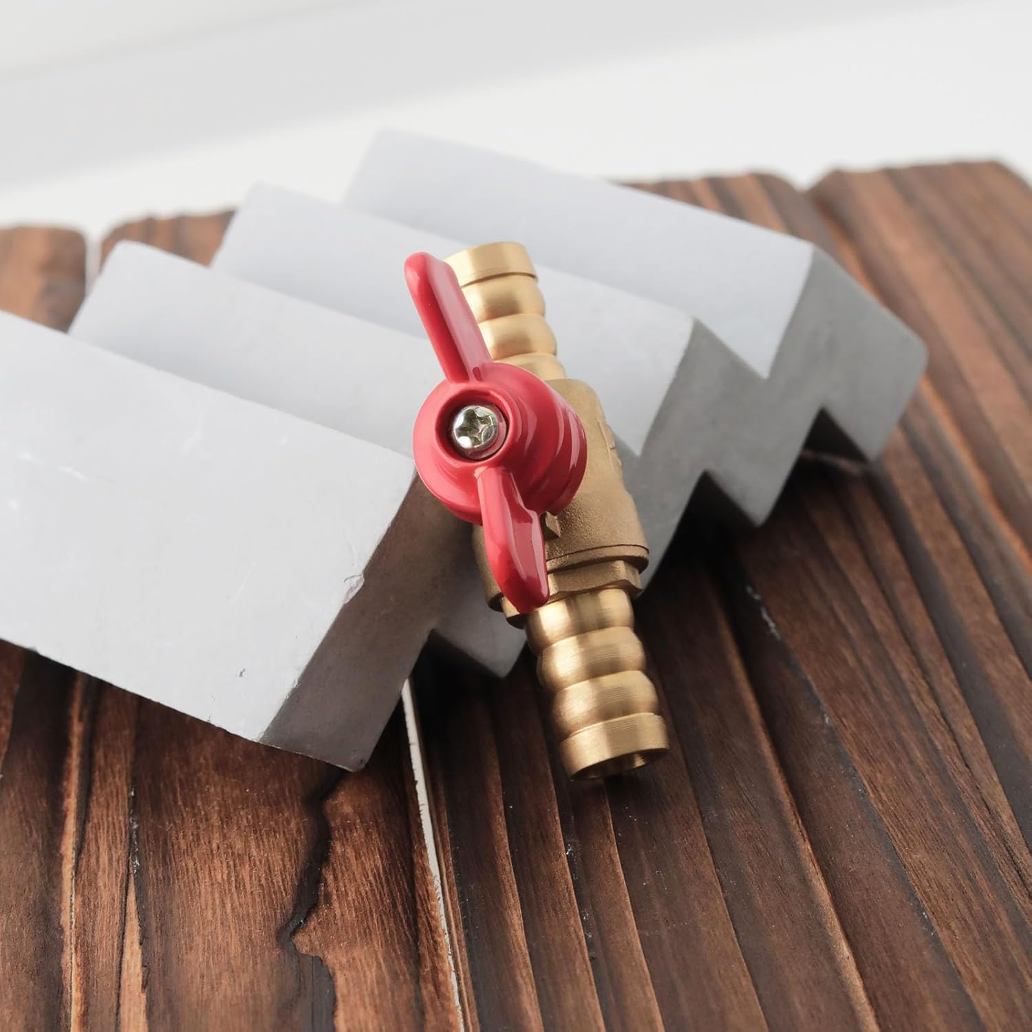 VGOL 2Pcs 1/2" Brass Pex Ball Valve Shut off Valve with Red Handle for 1/2" Pex Tubing Hot Cold Water image number 3